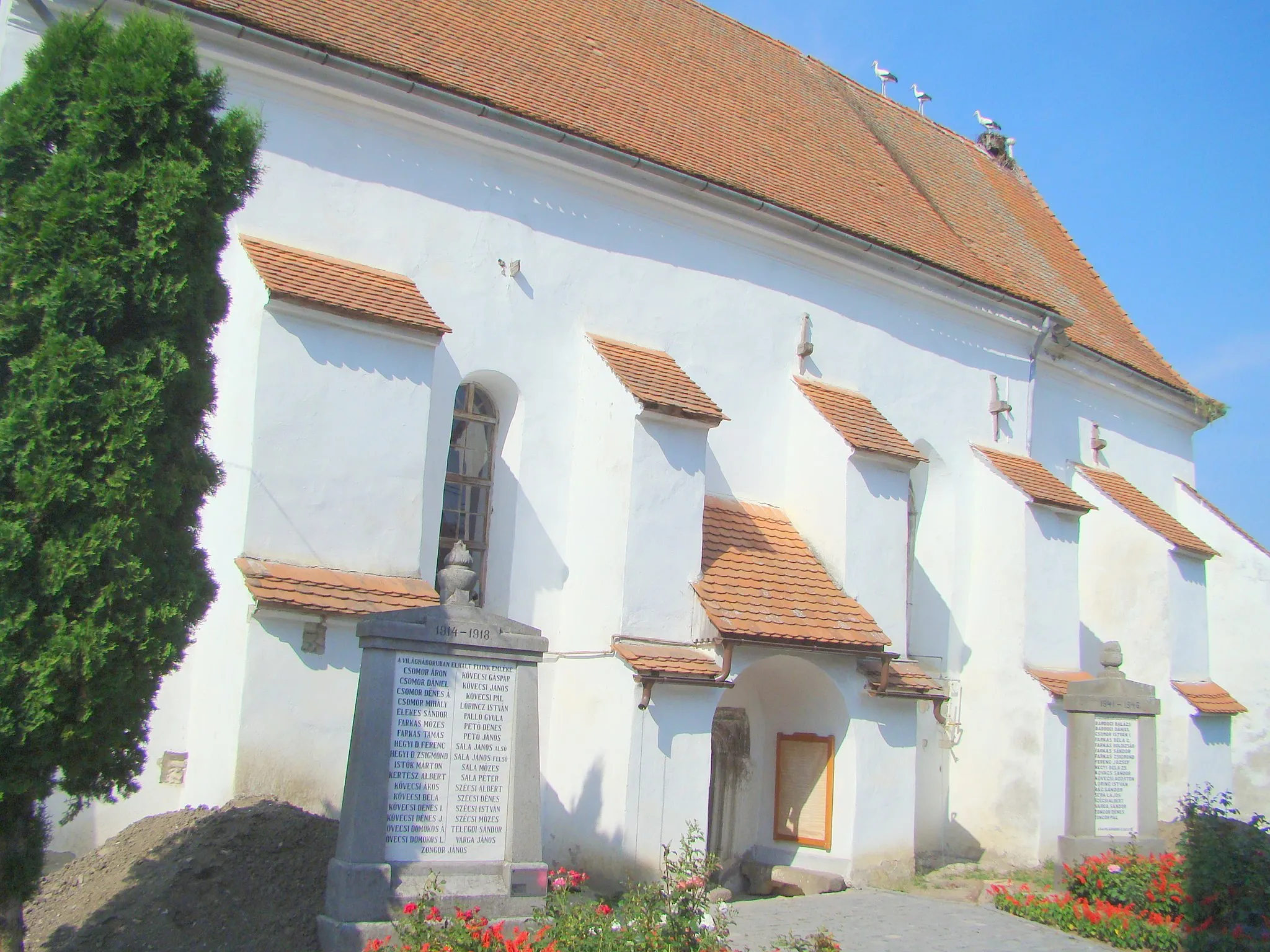 Photo showing: Reformed church in Lutița, Harghita County, Romania