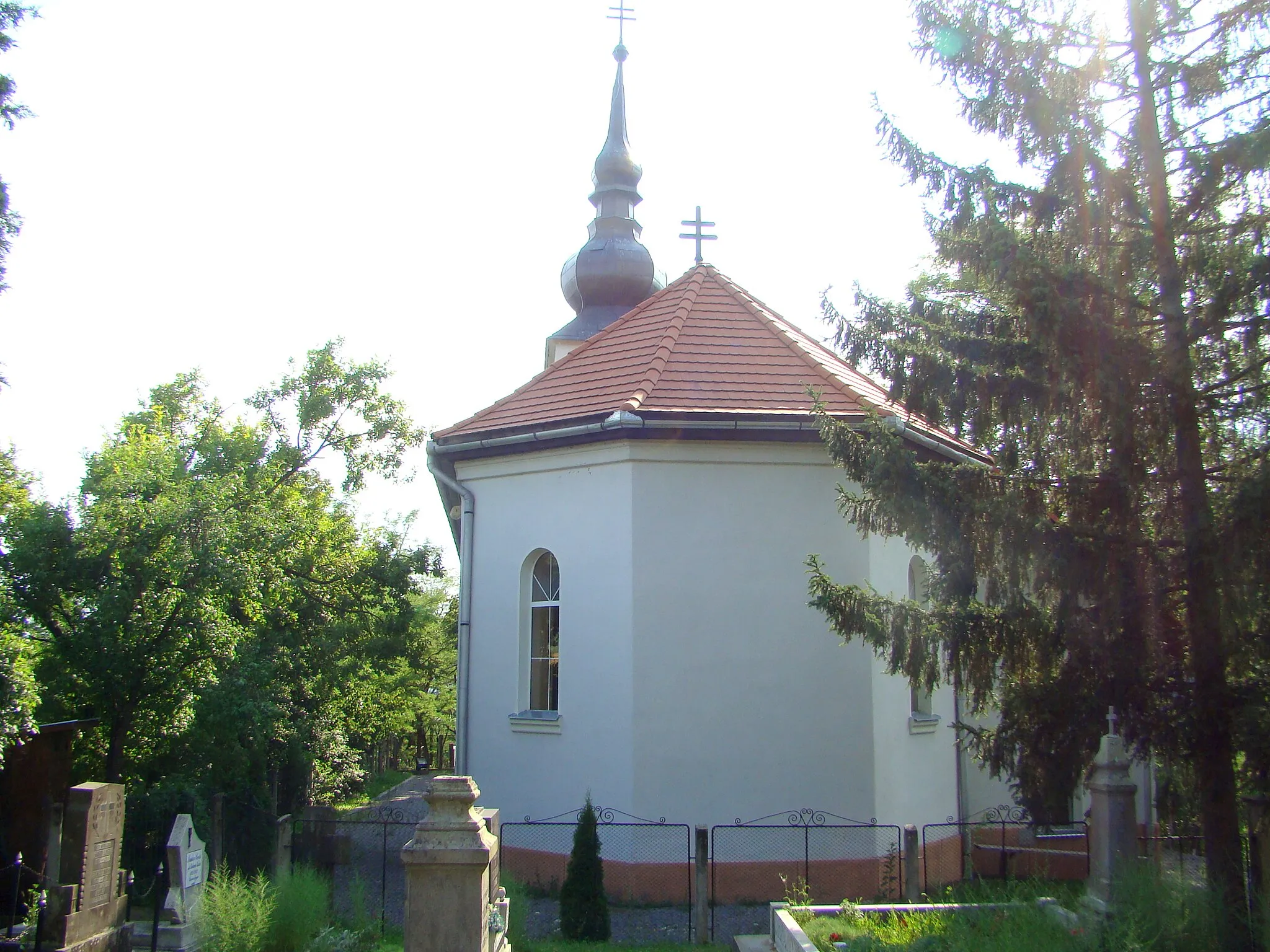 Photo showing: Roman Catholic church in Brădești, Harghita County, Romania