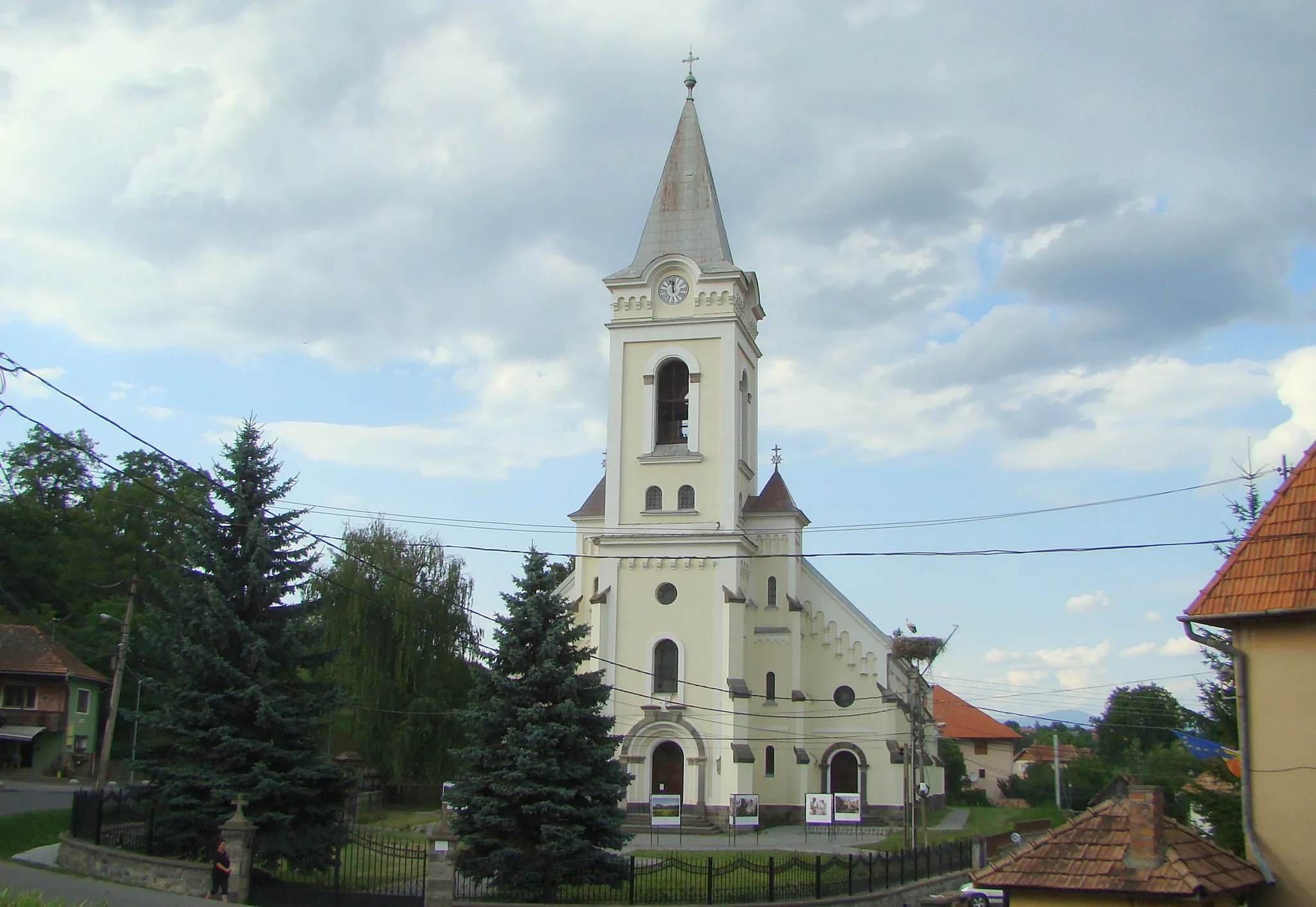 Photo showing: Roman Catholic church in Zetea, Harghita County, Romania