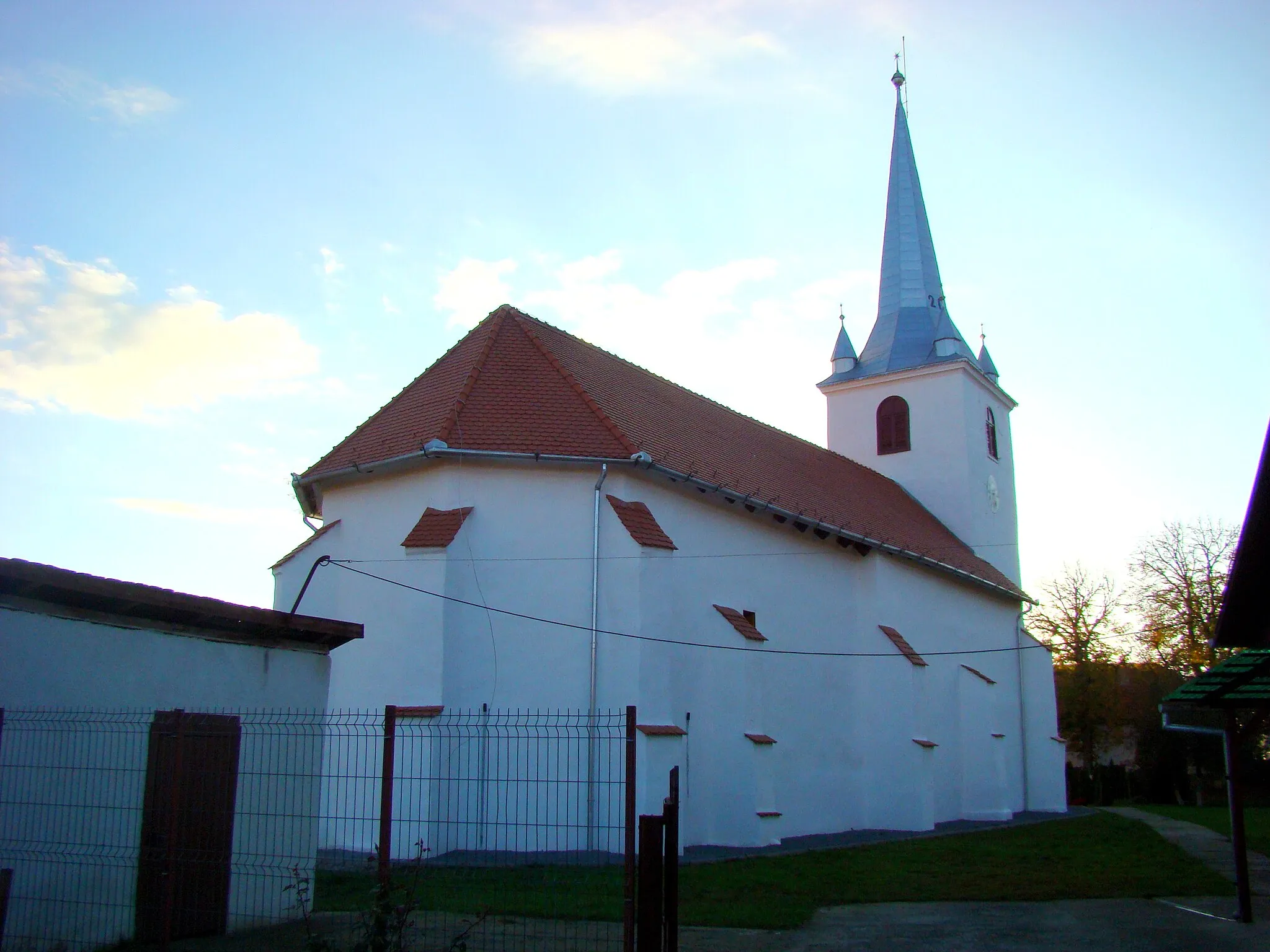 Photo showing: Reformed church in Fântânele, Mureș County, Romania