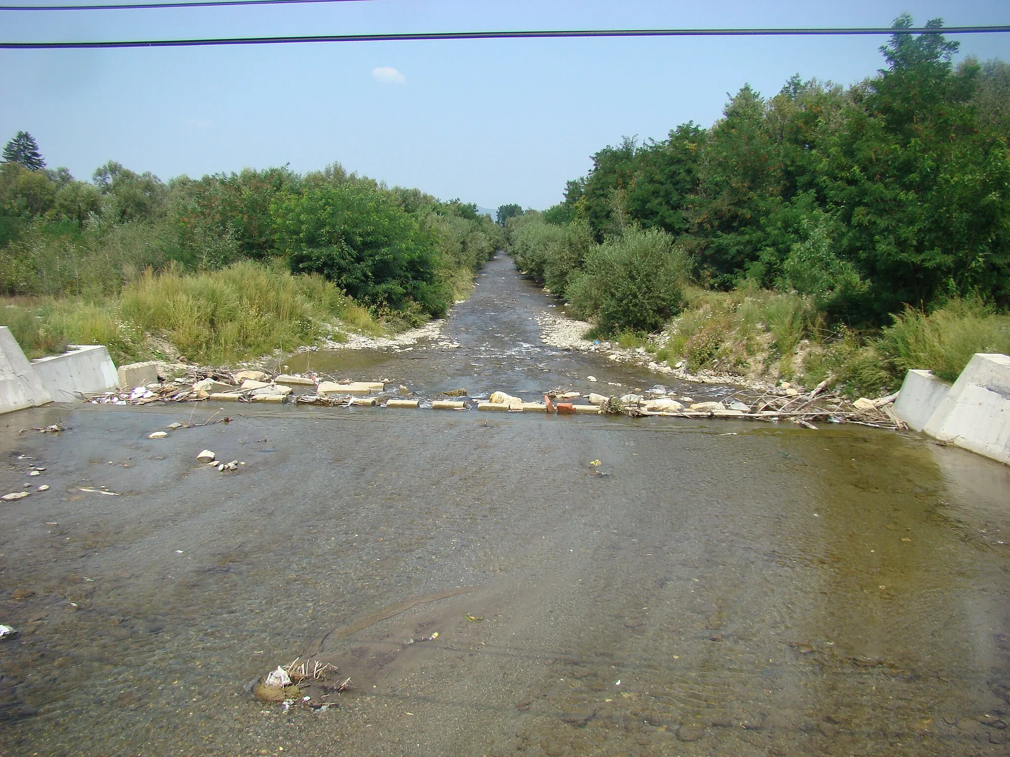 Photo showing: Porumbacu river, Sibiu county, Romania