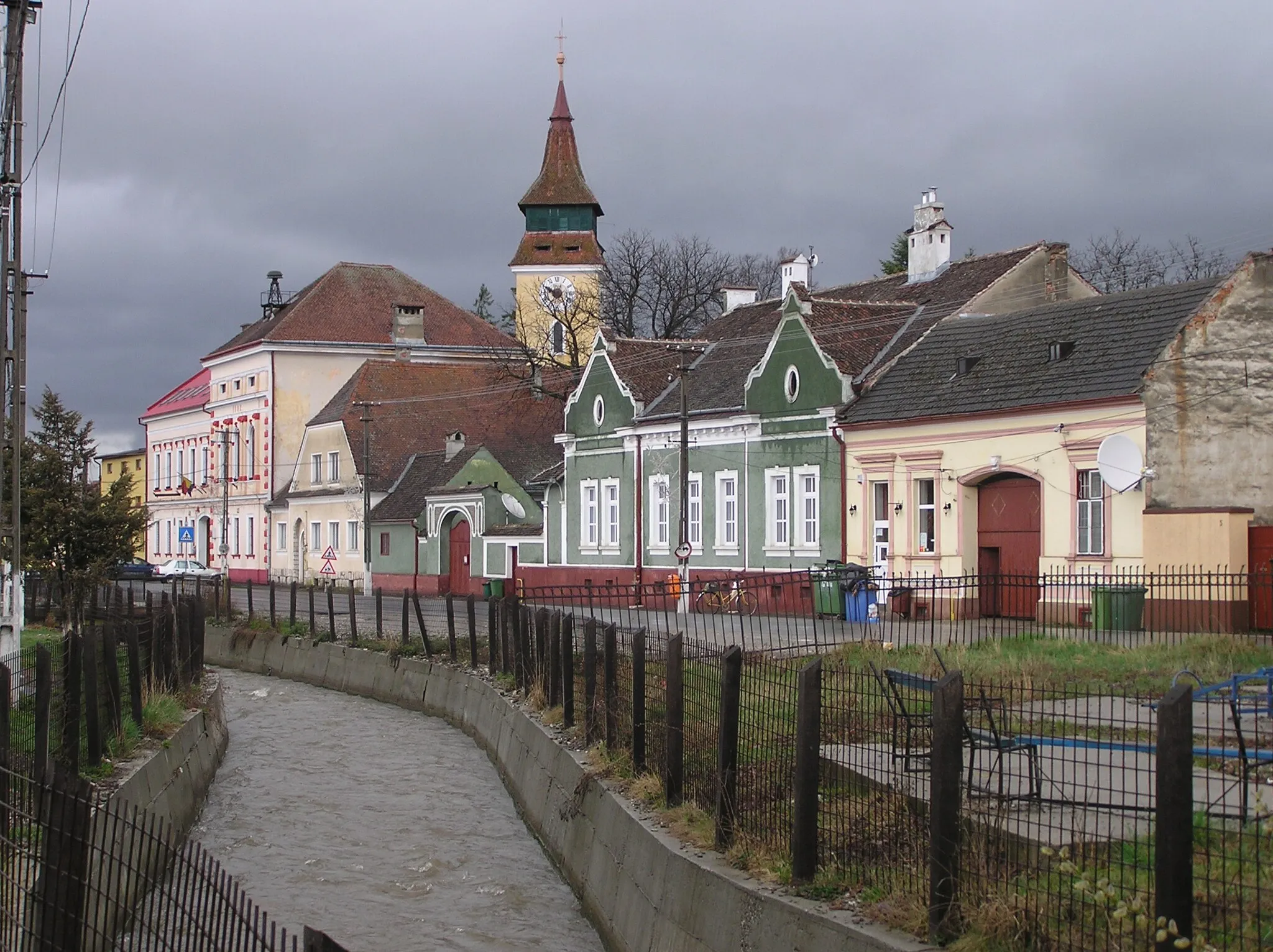 Photo showing: Der Bach Neugraben (Vulcăniţa) in der Gemeinde Vulcan (Wolkendorf), Burzenland, Siebenbürgen, Rumänien.