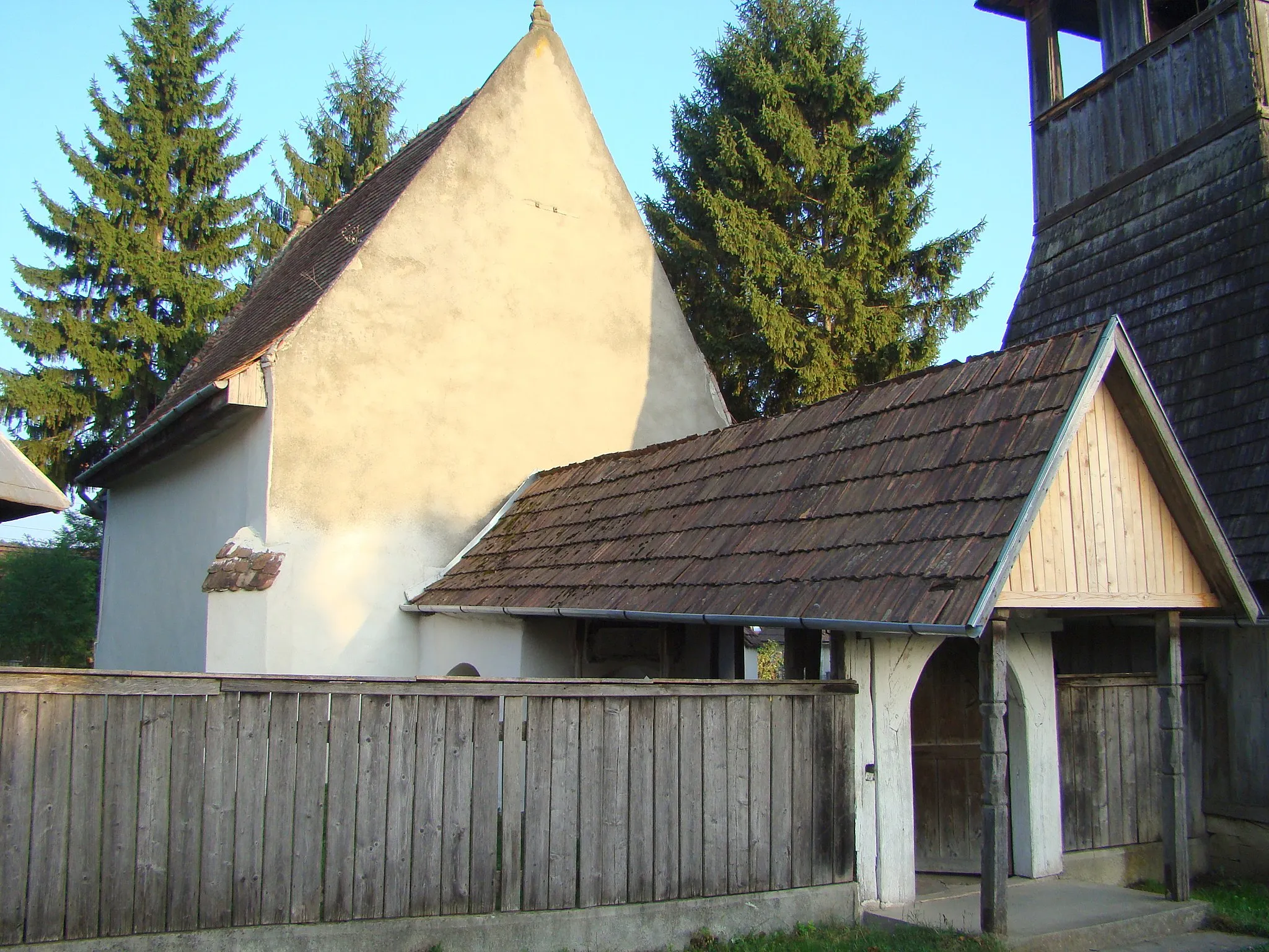 Photo showing: Unitarian church in Maiad, Mureş county, Romania