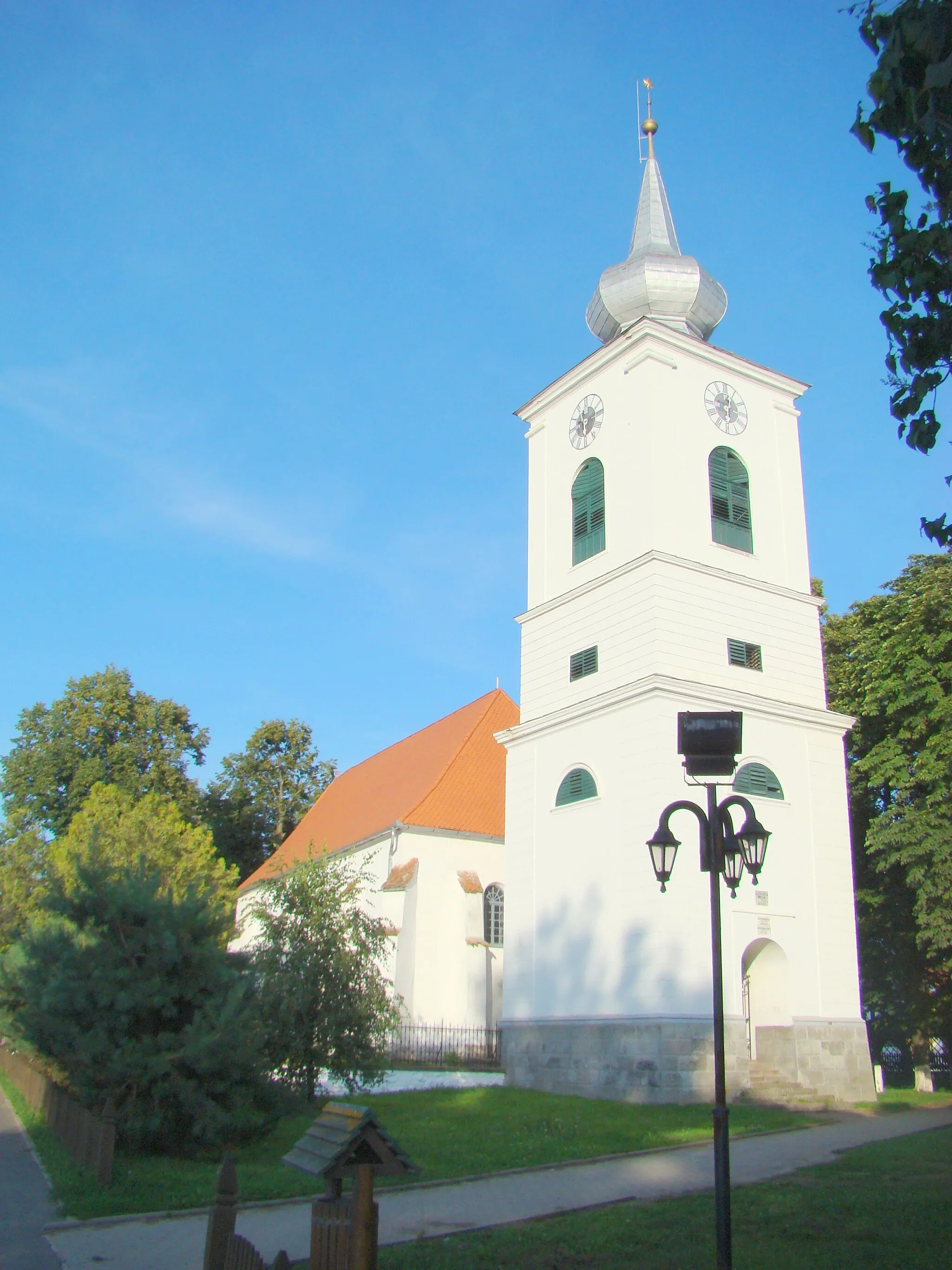 Photo showing: Reformed church in Ozun, Covasna County, Romania