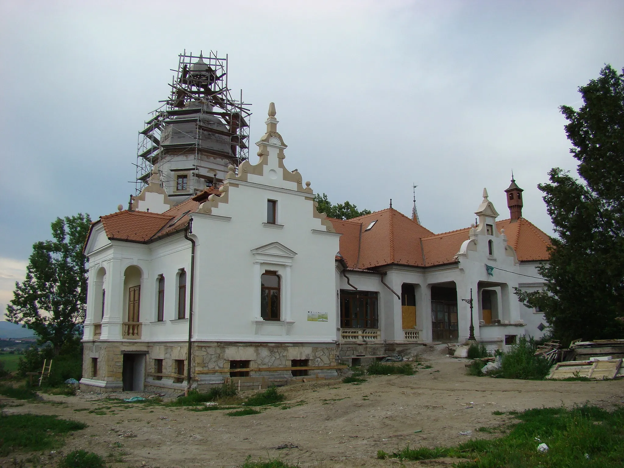 Photo showing: Castelul Banffi, sat aparținător Sâncrai; municipiul Aiud, județul Alba