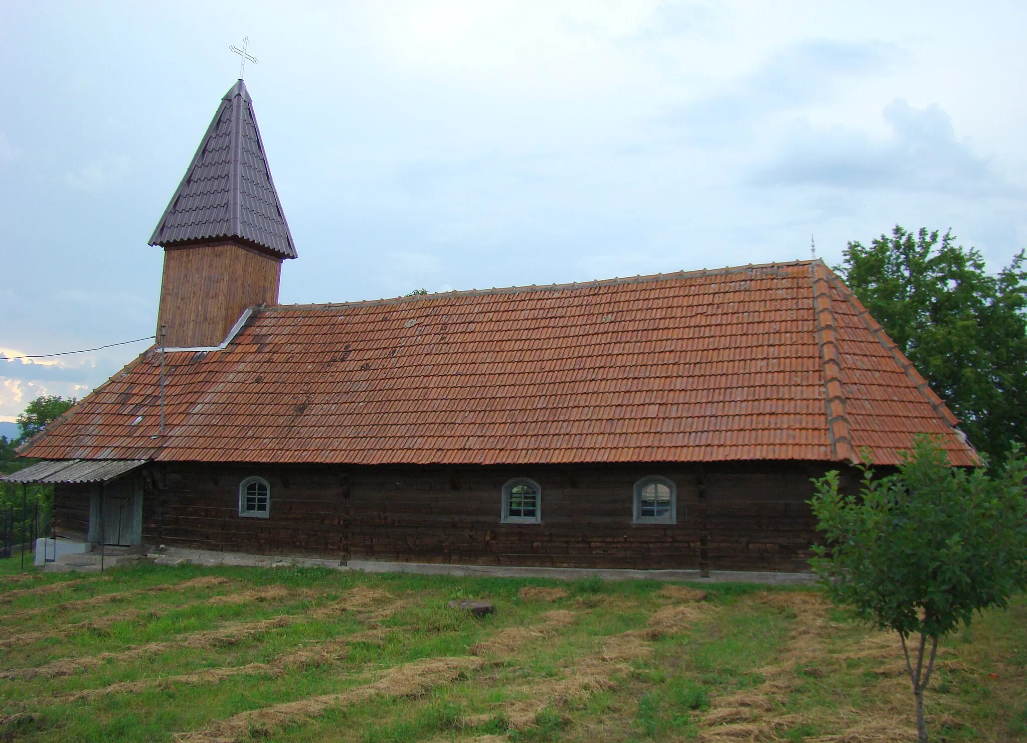 Photo showing: The wooden church in Sâncrai, Alba county, Romania