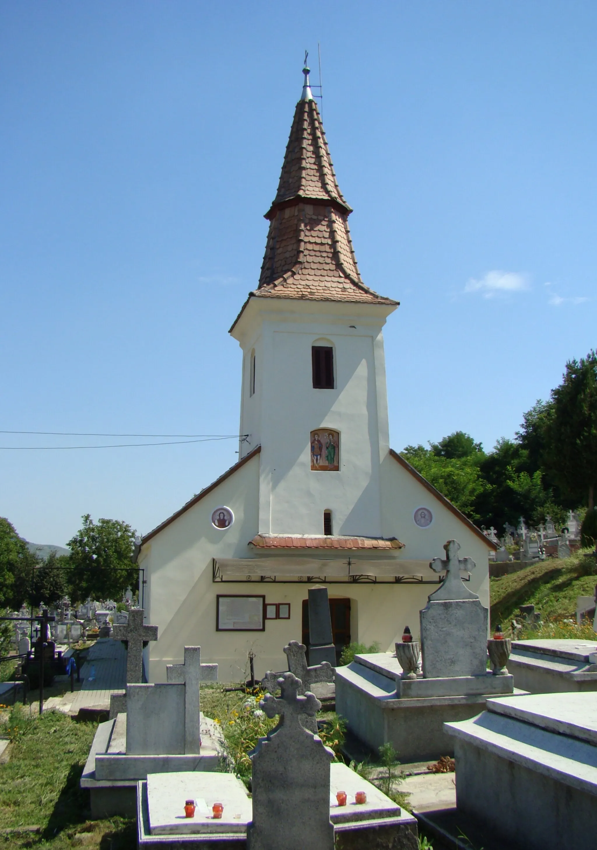 Photo showing: Bell tower of the Archangels' church in Veza, Alba county, Romania