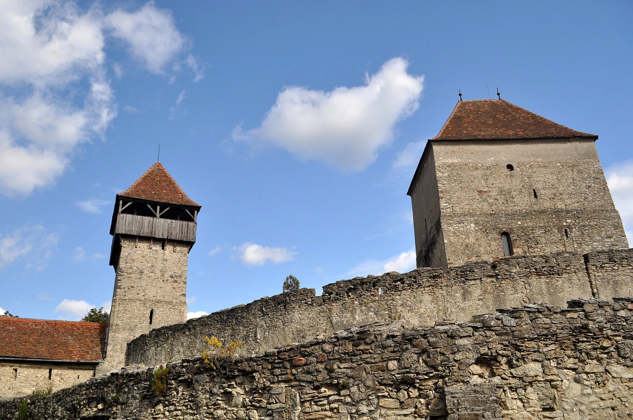 Photo showing: Calnic Castle 2013