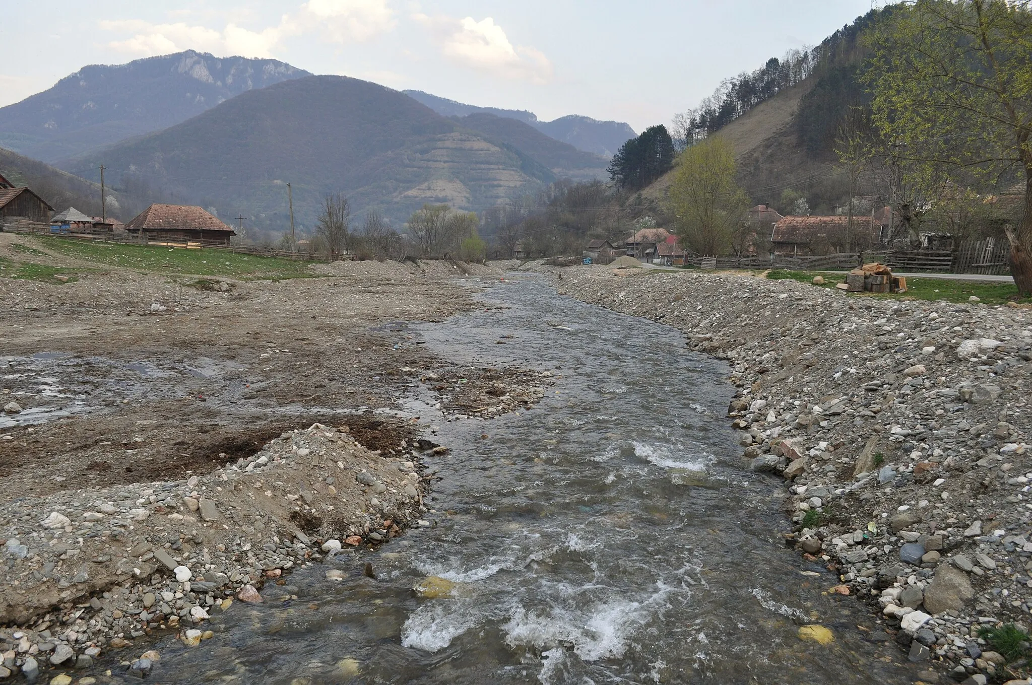 Photo showing: Râul Ocoliș, afluent al Arieșului