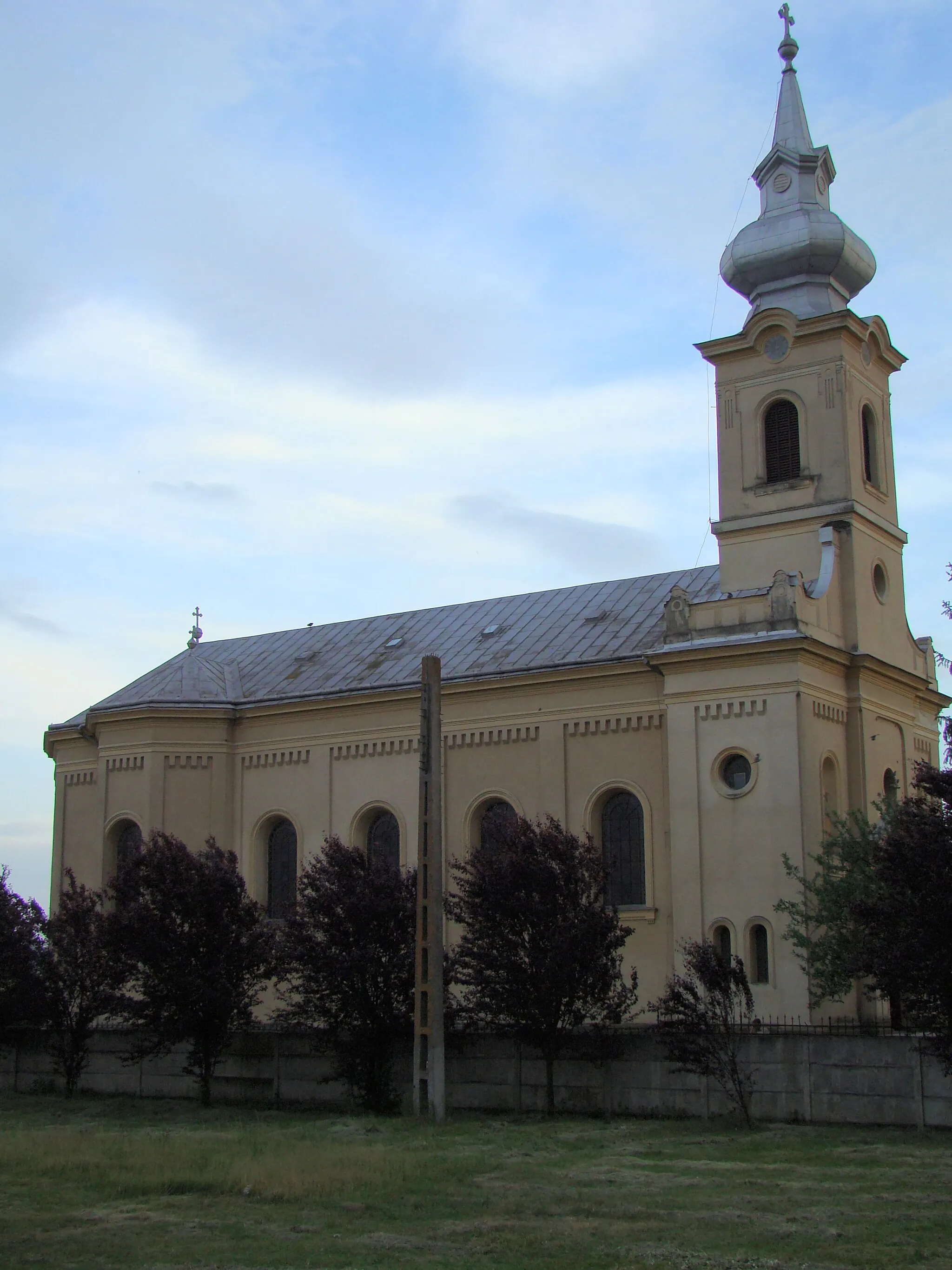 Photo showing: Biserica greco-catolică din Rădești