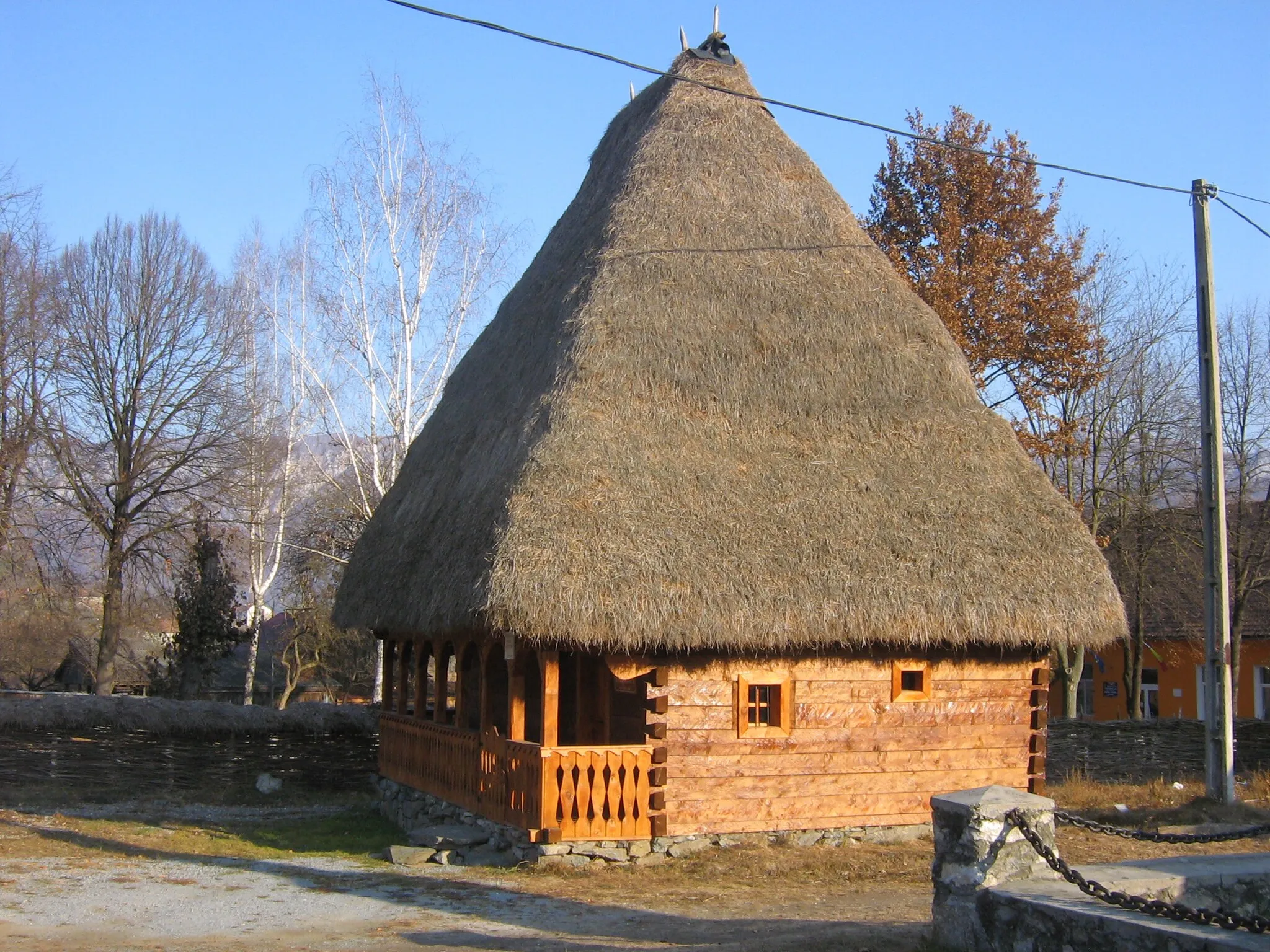 Photo showing: Muzeul comunei Sălciua, văzut din lateral