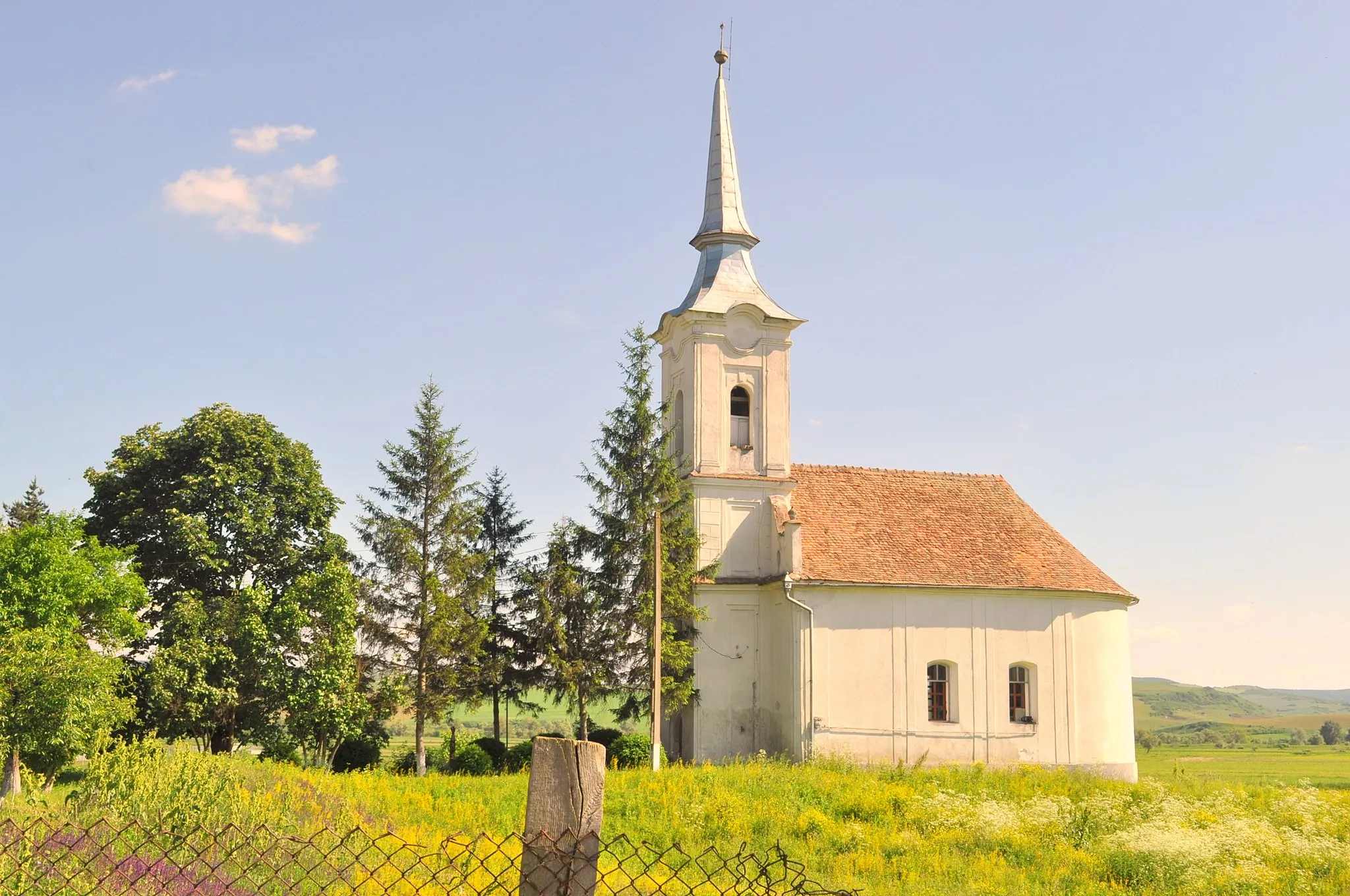 Photo showing: Biserica reformată, sat Sânmiclăuș; comuna Șona