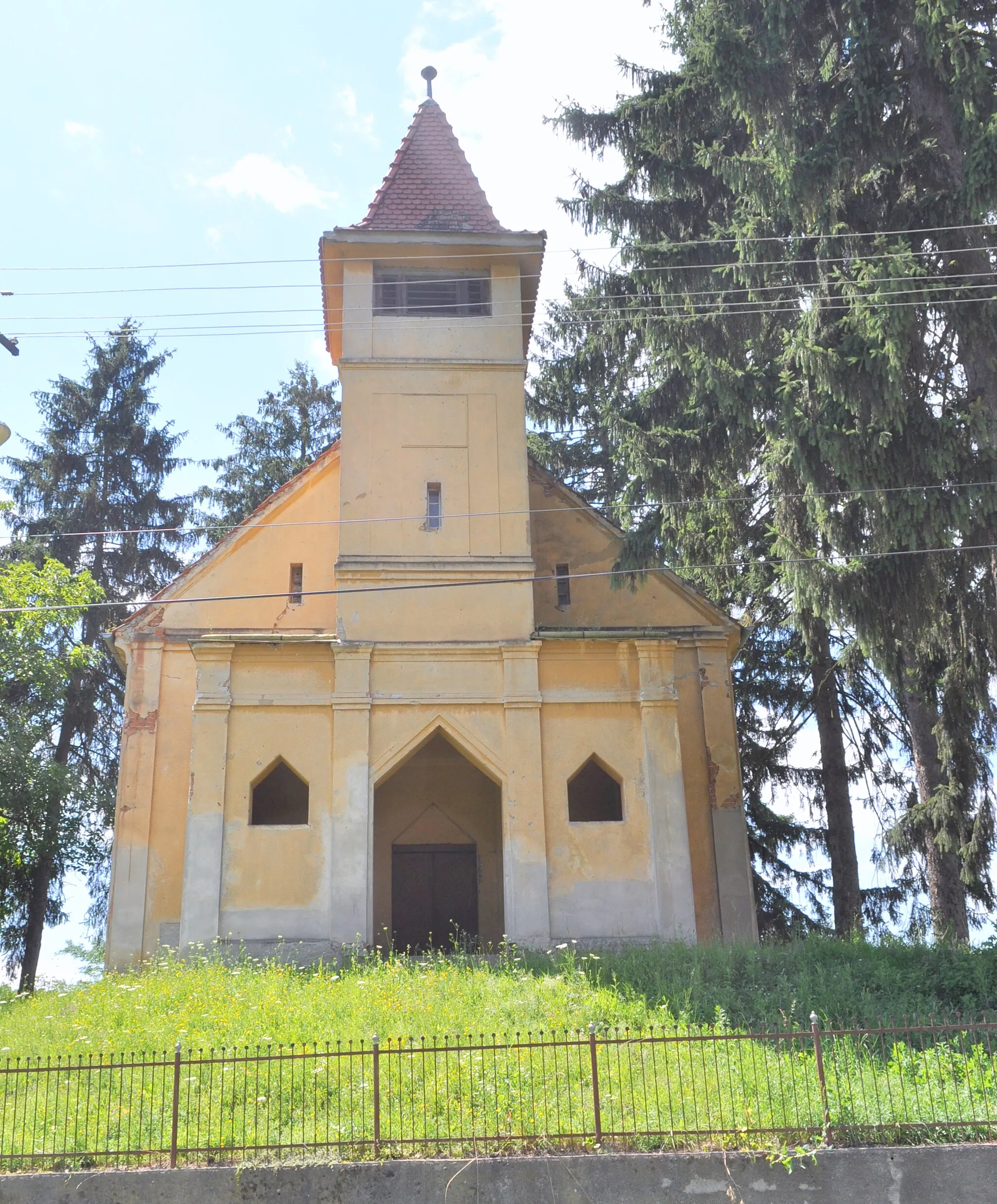 Photo showing: Lutheran church in Păucea, Sibiu county, Romania