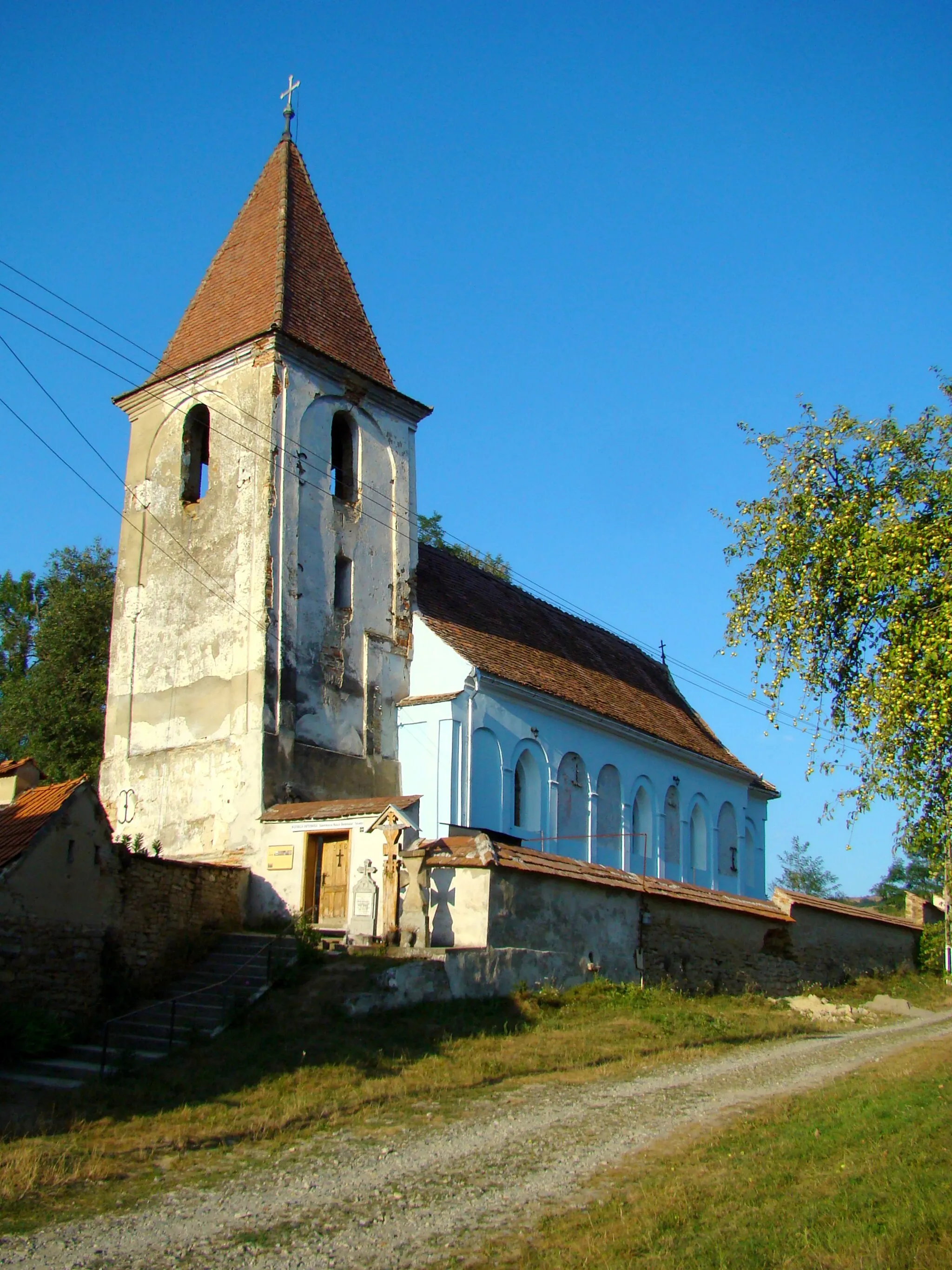 Photo showing: Church of the Assumption of Virgin Mary in Săsăuș, Sibiu County, Romania