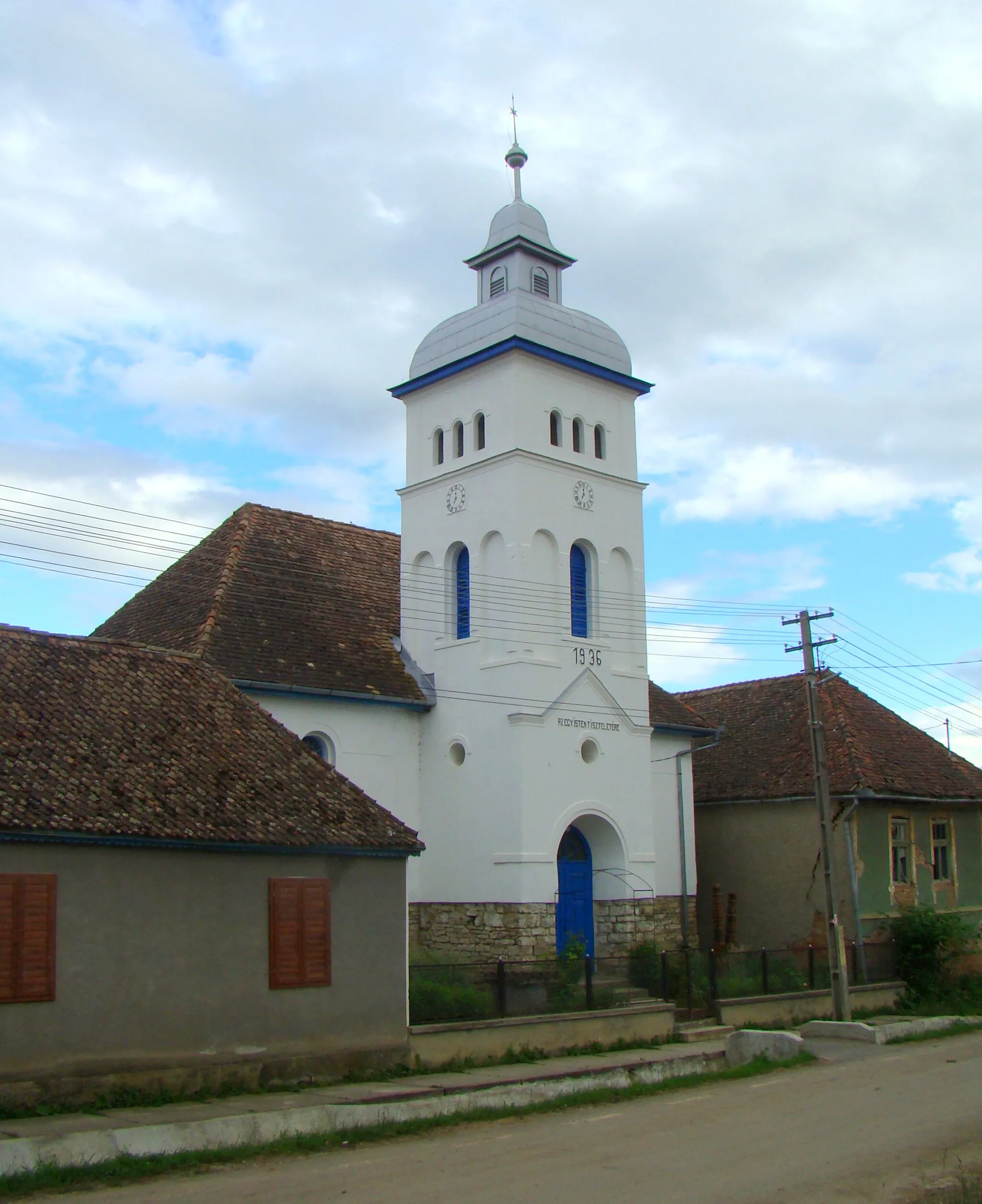 Photo showing: Unitarian church in Mujna, Harghita County, Romania