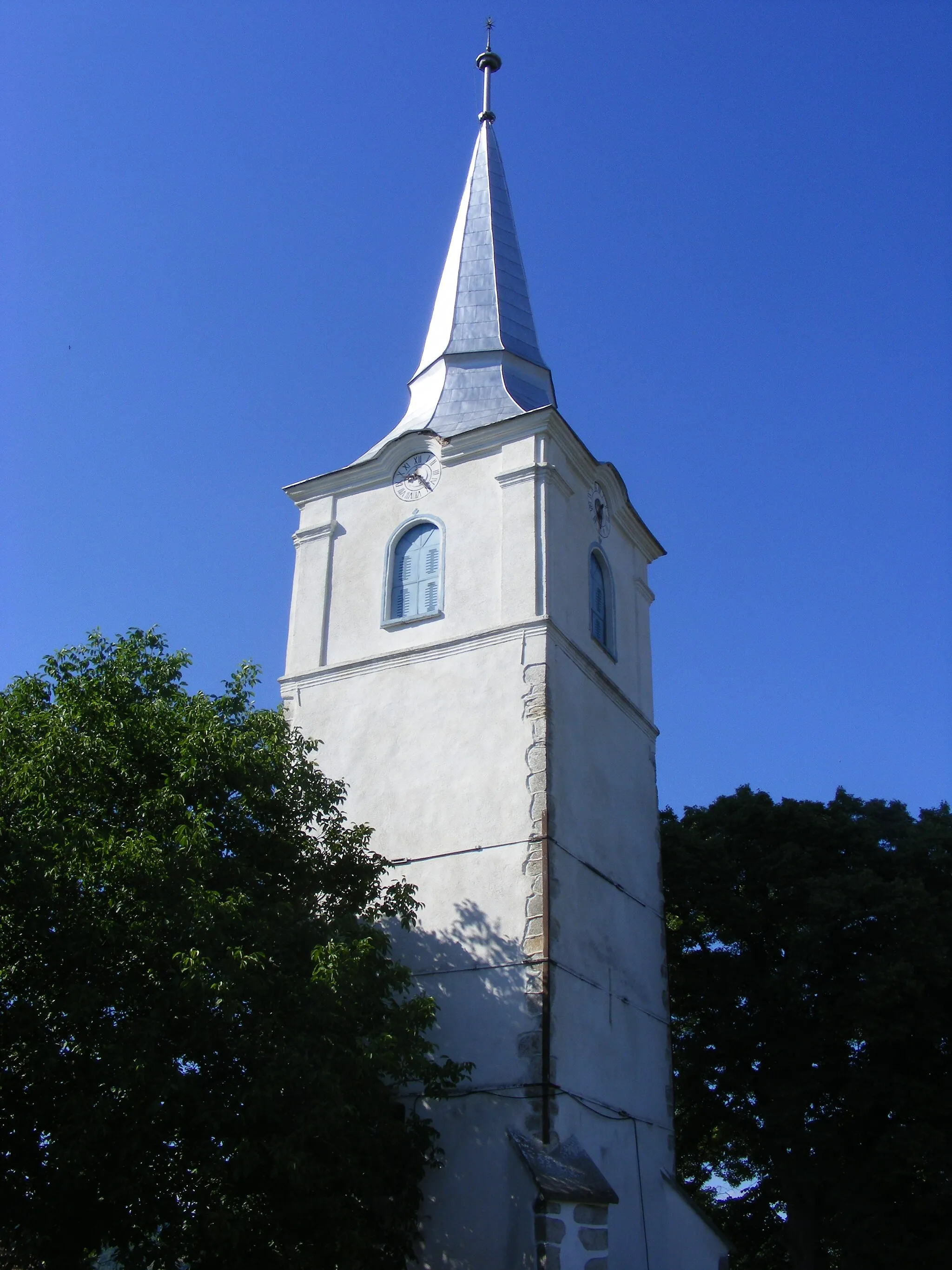 Photo showing: The tower of the unitarian church in Homoródszentmárton (Mărtiniş).