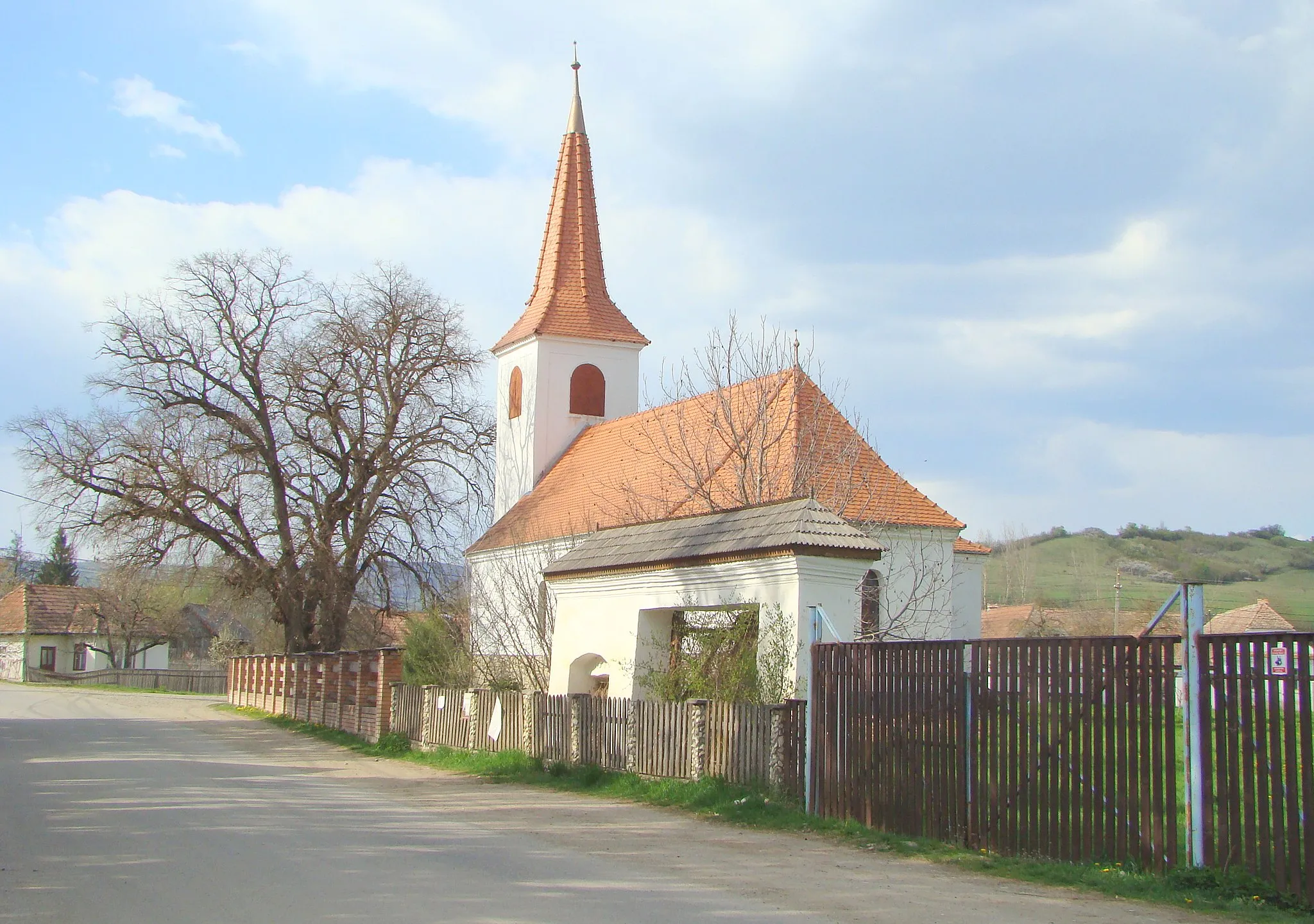 Photo showing: Reformed church in Șimonești, Harghita county, Romania