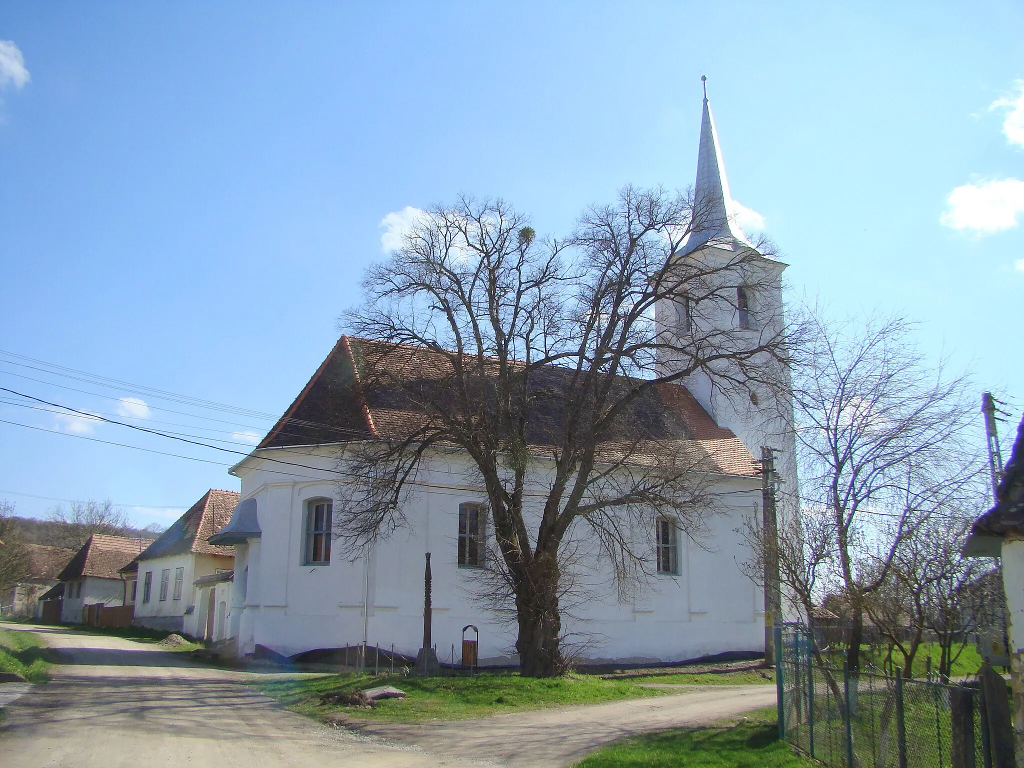 Photo showing: Unitarian church in Cădaciu Mare, Harghita County, Romania