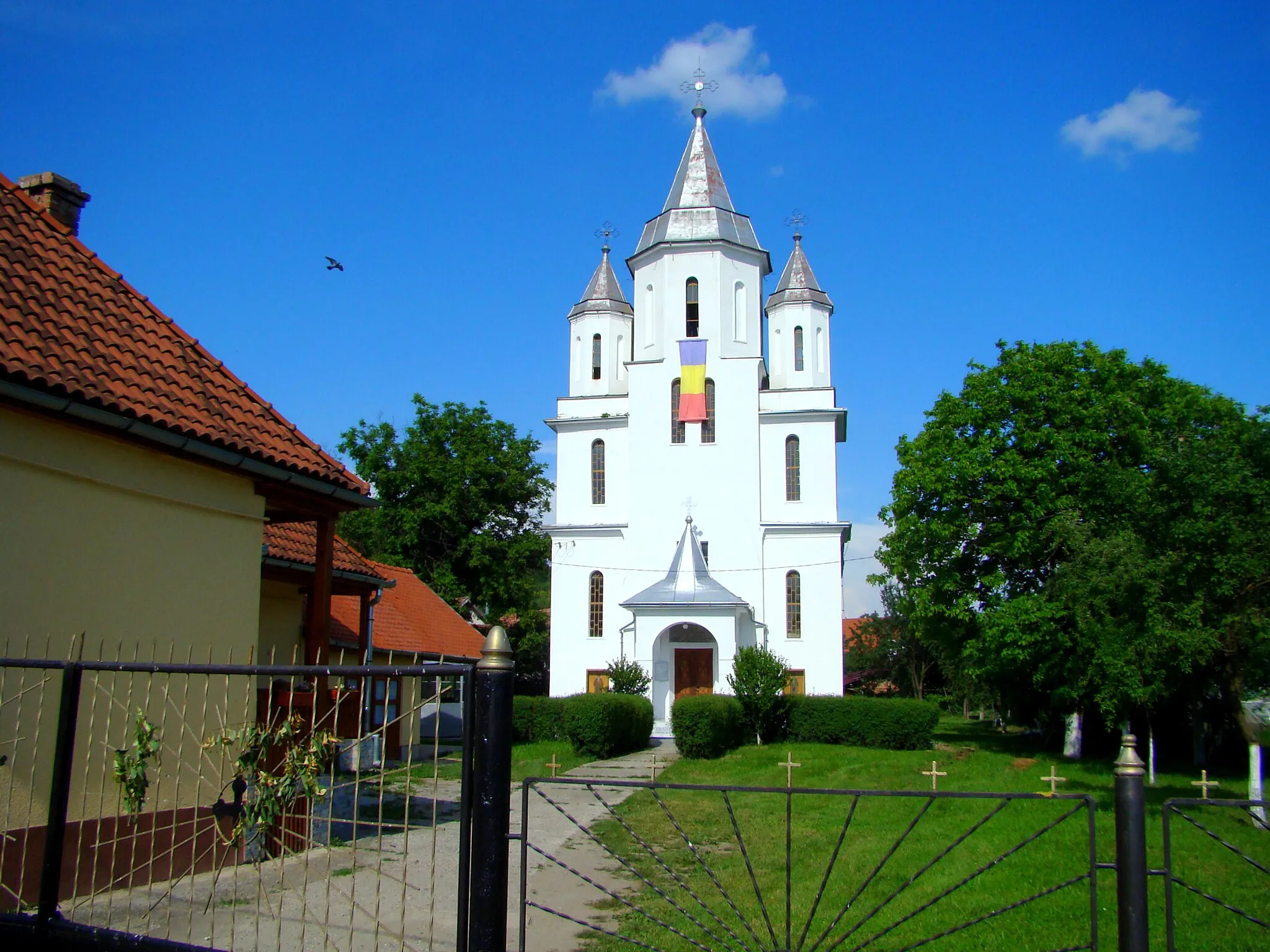 Photo showing: Orthodox church in Țopa, Mureș County, Romania