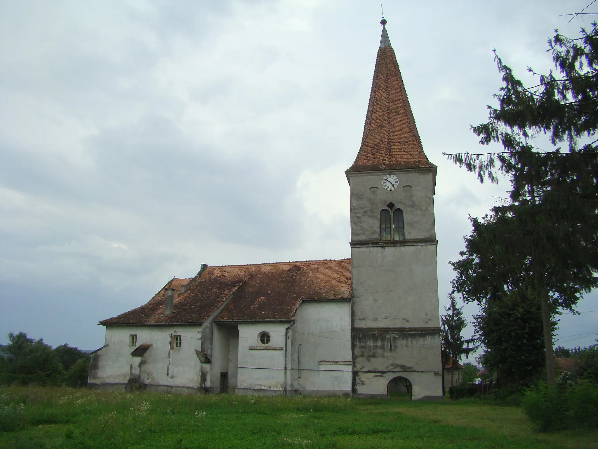 Photo showing: Roman Catholic church in Apalina, Mureș county, Romania