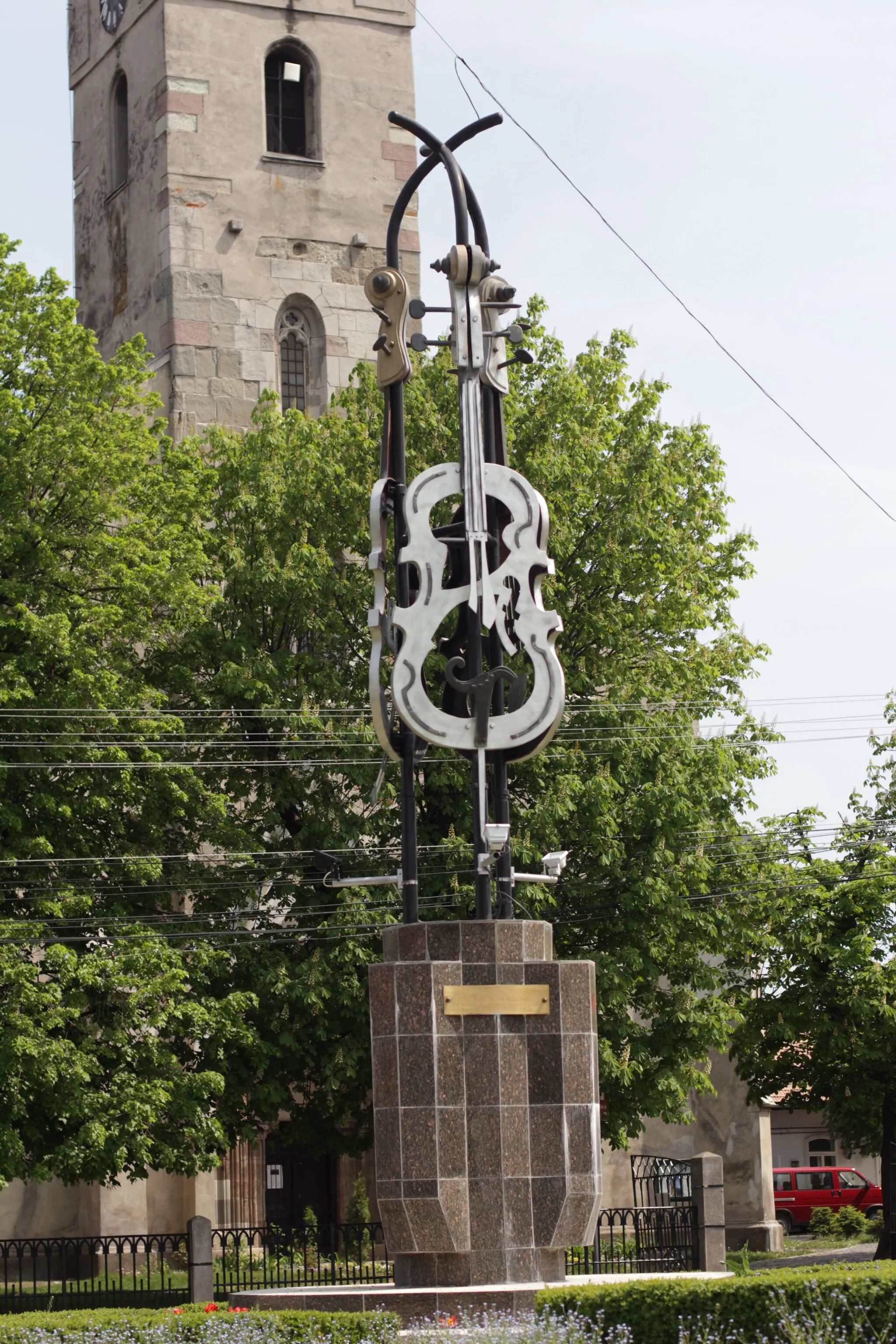 Photo showing: Reghin Violins