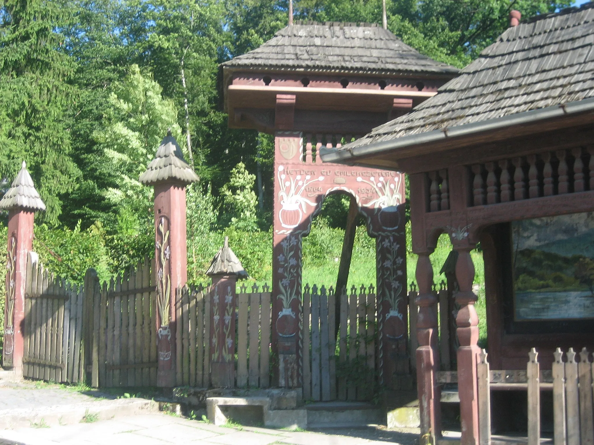 Photo showing: Székely gate in Szováta