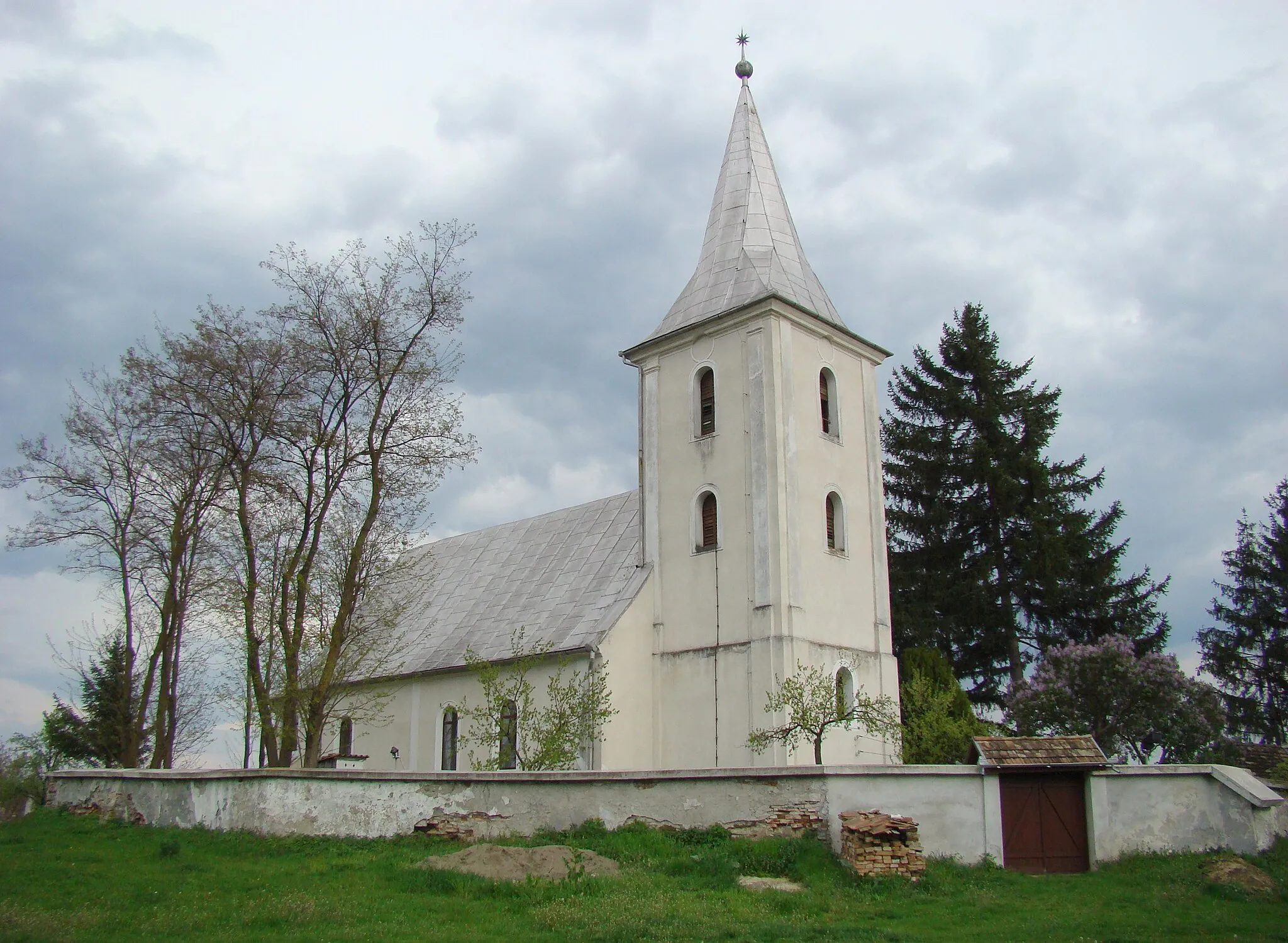 Photo showing: Biserica reformată din satul Crăiești, comuna Adămuș, județul Mureș