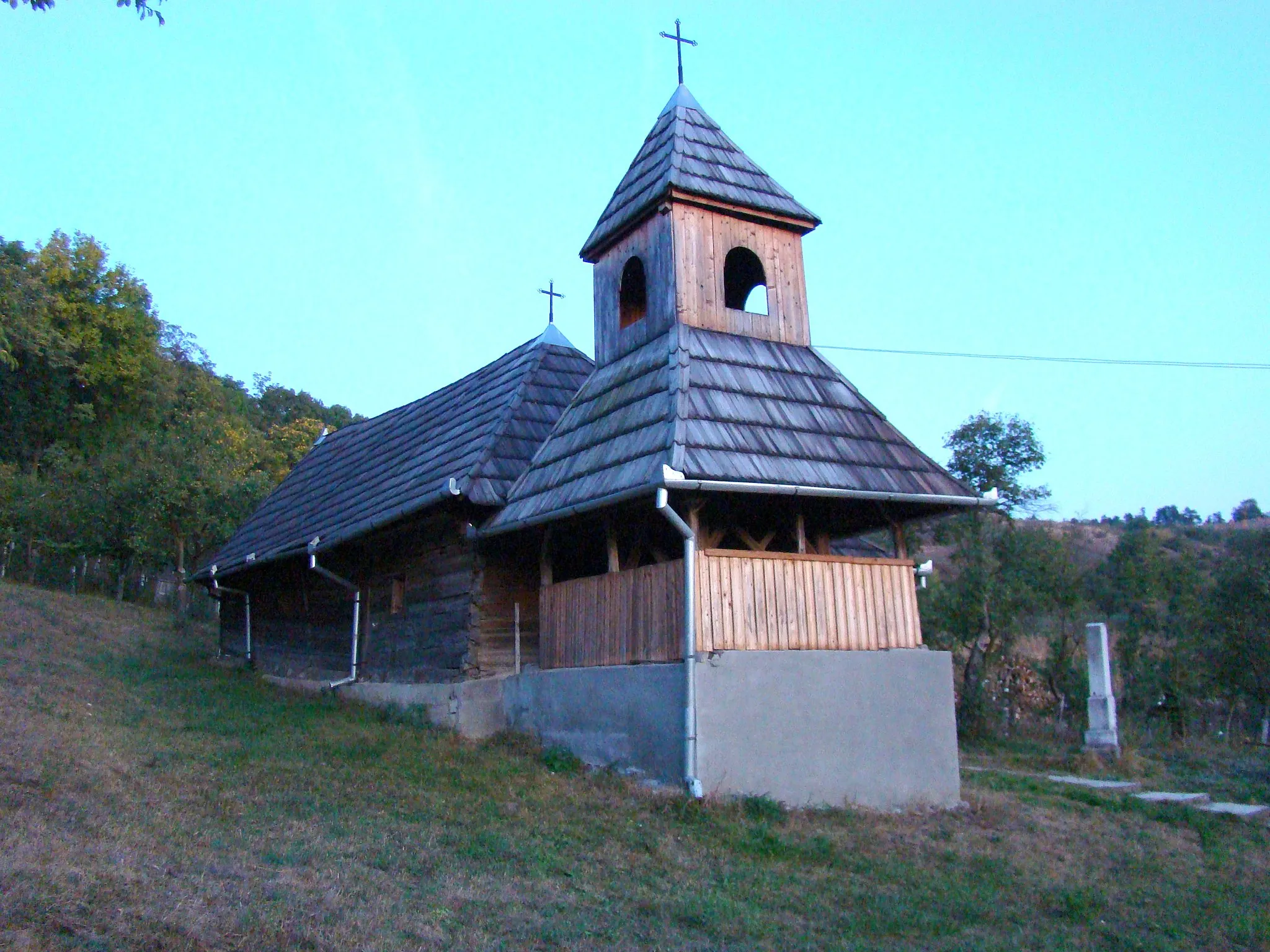 Photo showing: Biserica de lemn „Intrarea Maicii Domnului în Biserică” Oroiu, comuna Band