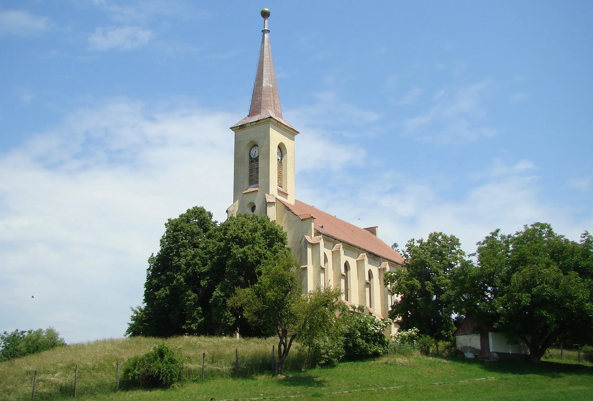 Photo showing: Lutheran church in Dedrad, Mureş county, Romania