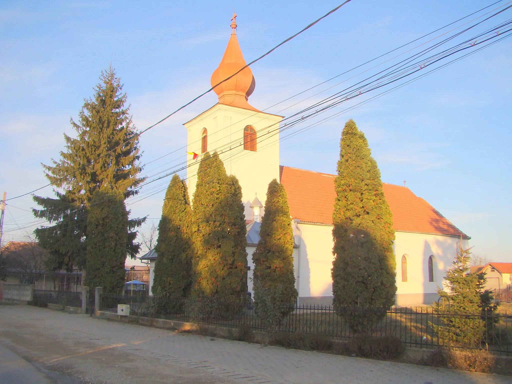 Photo showing: Orhodox church in Bogata, Mureș county, Romania
