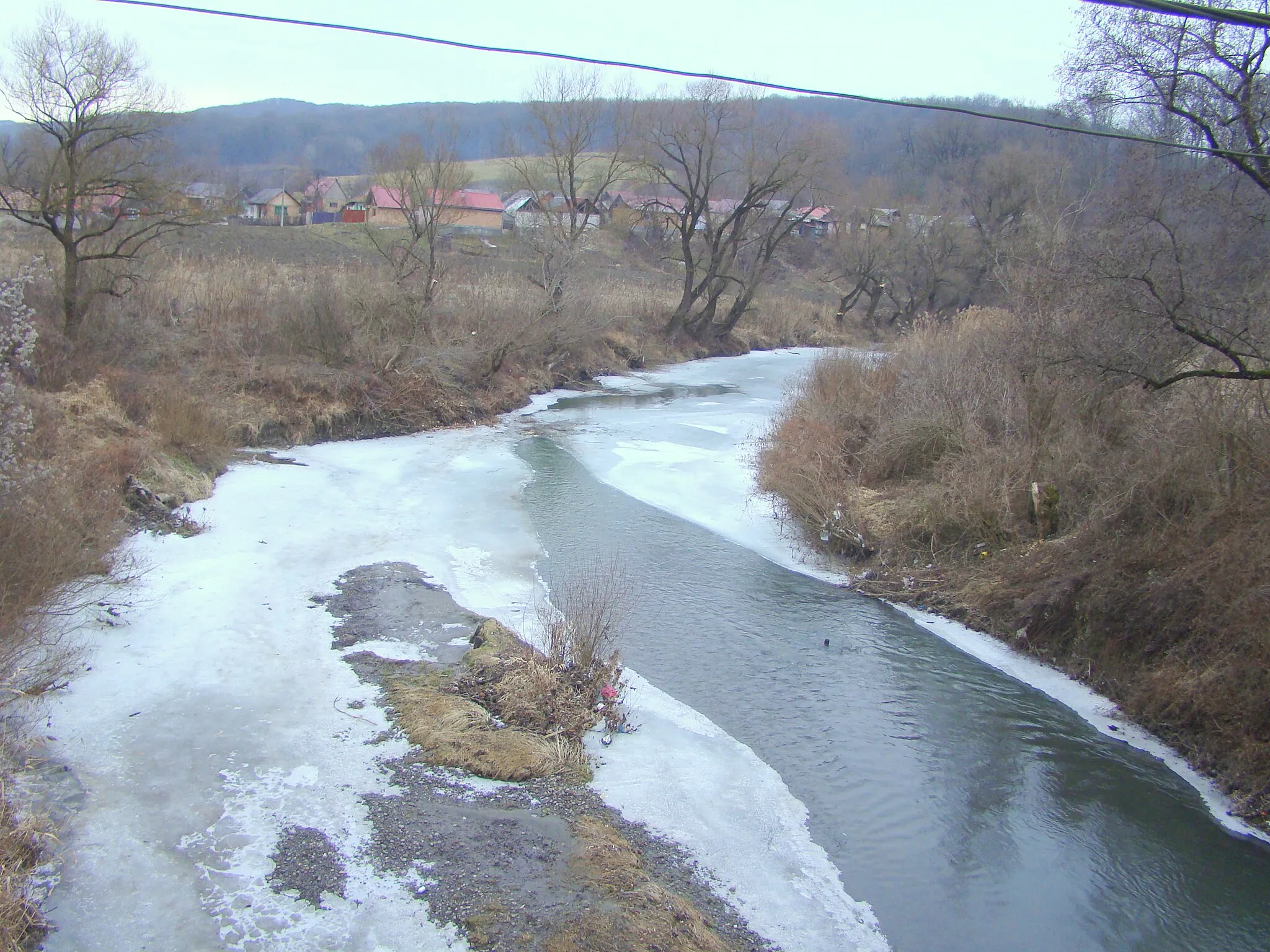 Photo showing: Râul Târnava Mică la Ghindari, judeţul Mureș