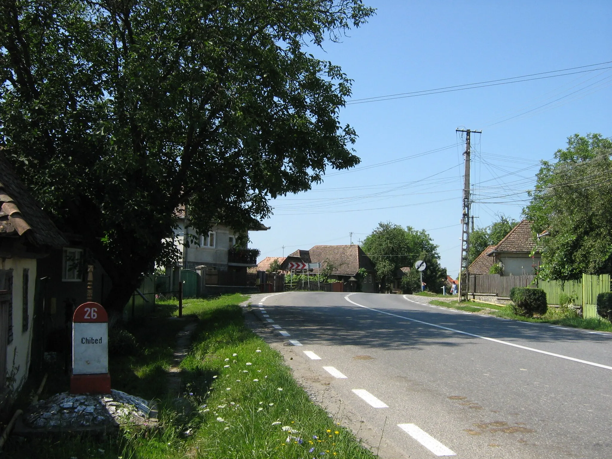Photo showing: Main road in Kibéd