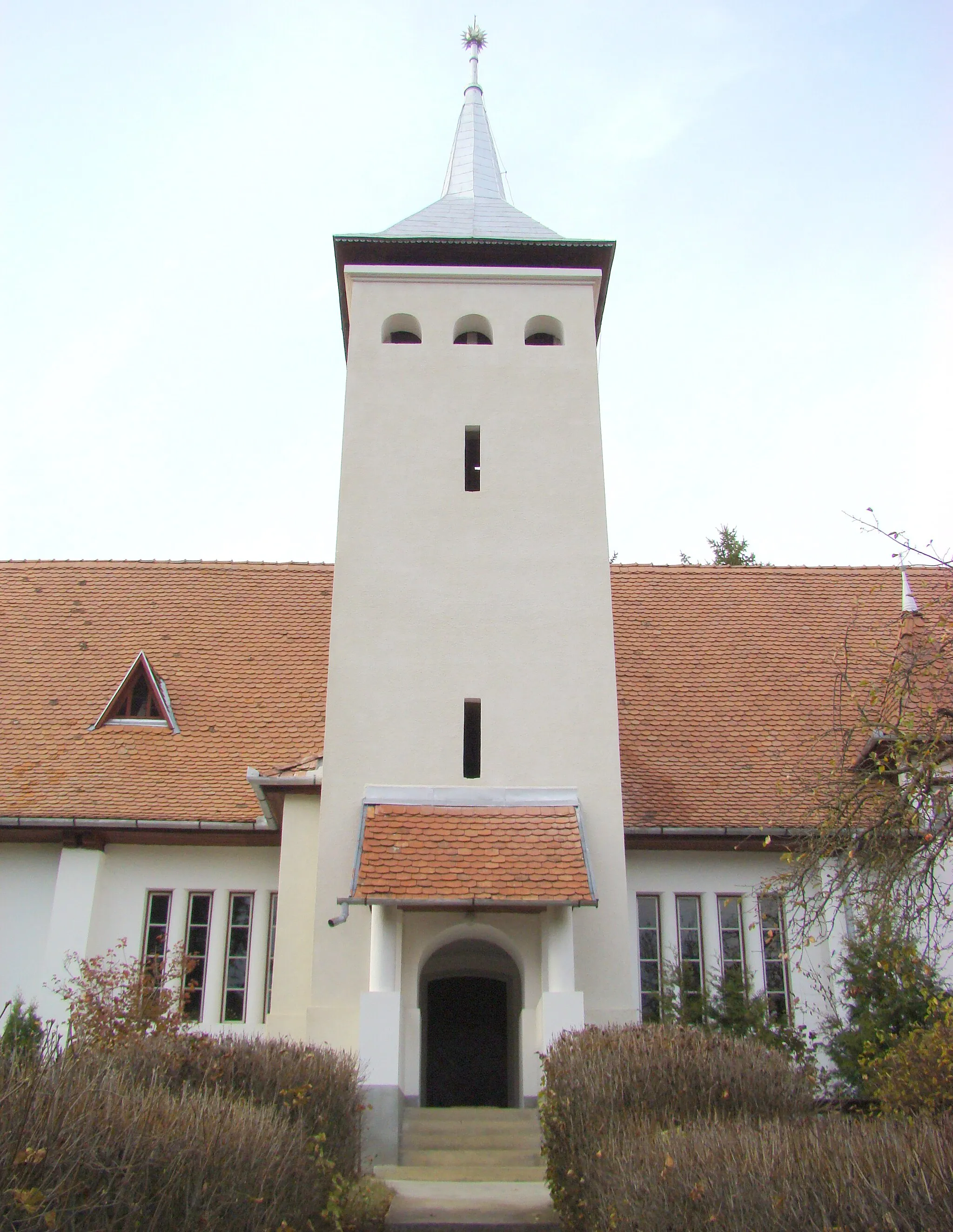 Photo showing: Biserica reformată din Păingeni, județul Mureș