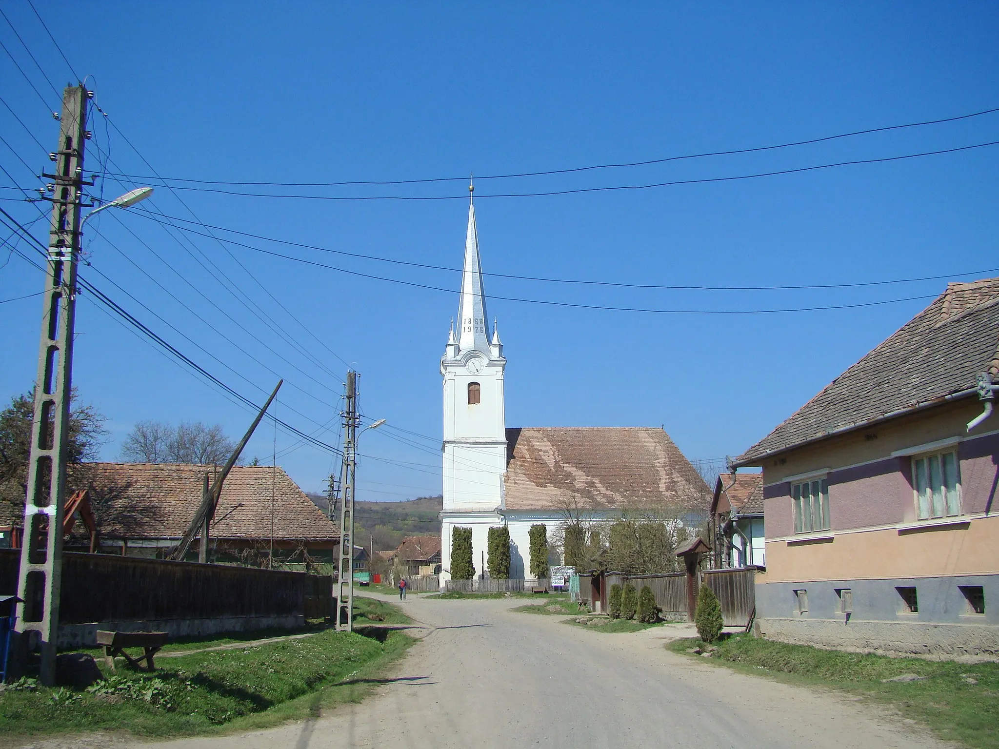 Photo showing: Reformed church in  Mărculeni, Mureș county, Romania
