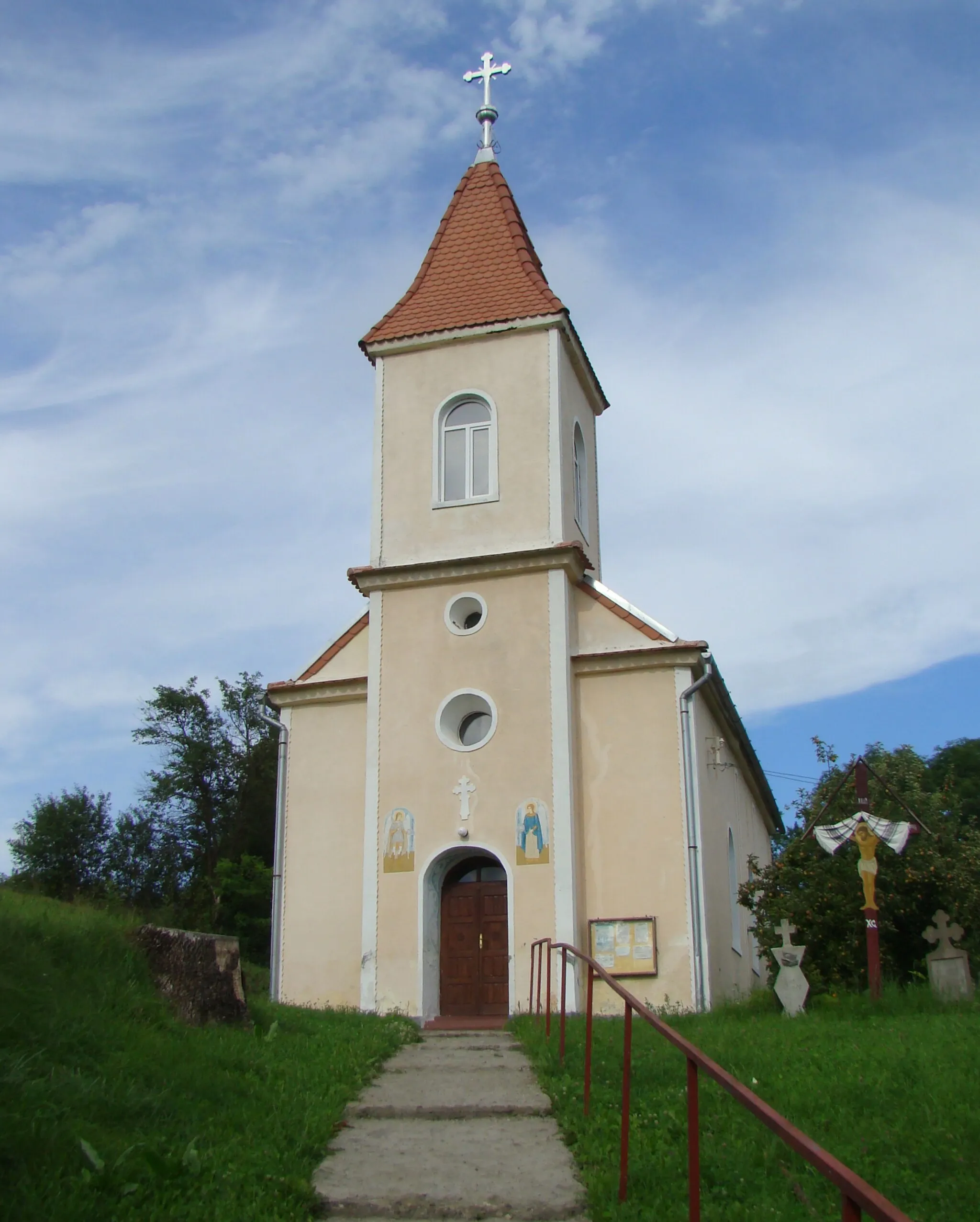 Photo showing: Orthodox church in Giuluș, Mureș County, Romania