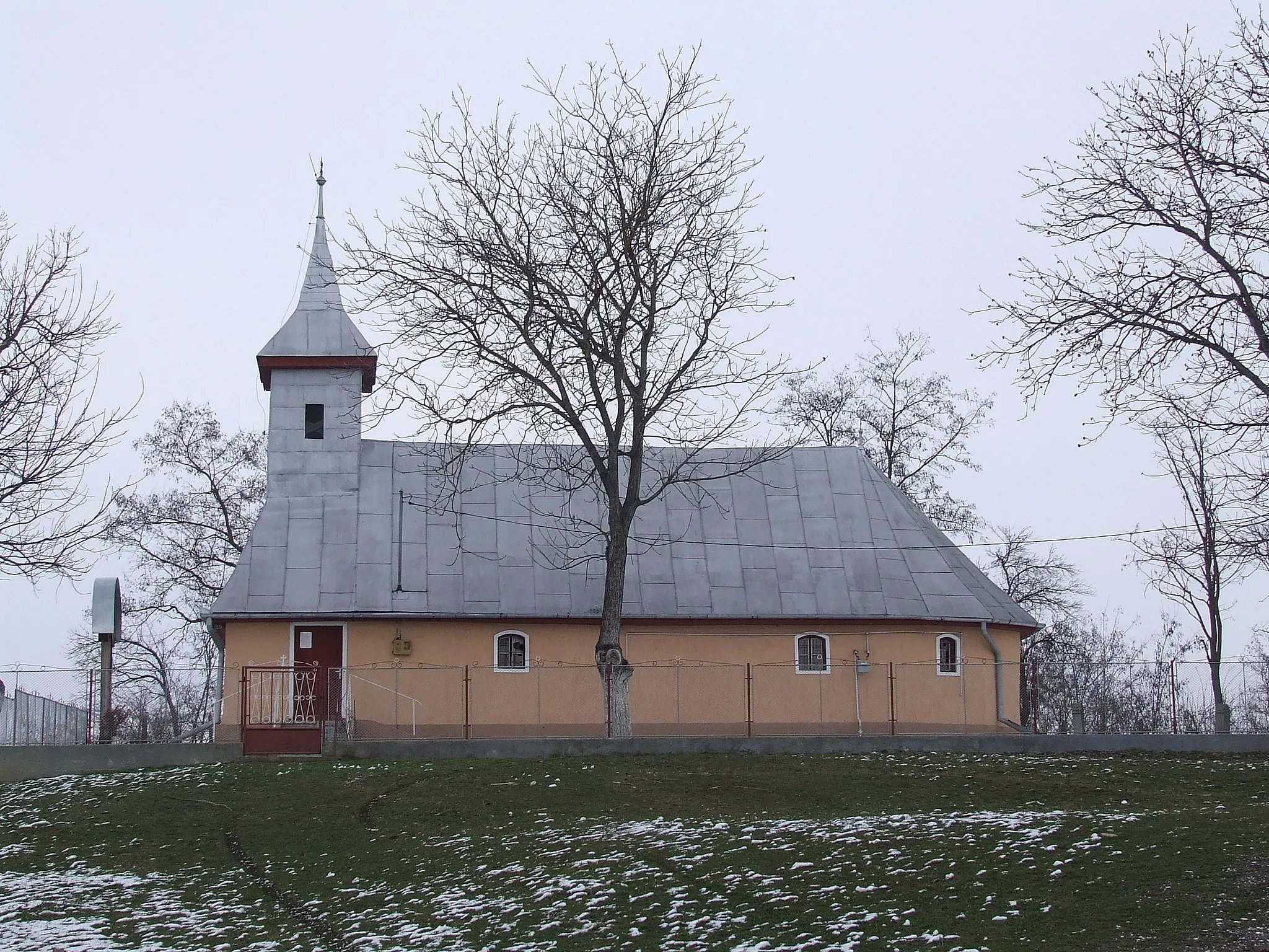 Photo showing: Biserica de lemn din Vaideiu, judeţul Mureş.