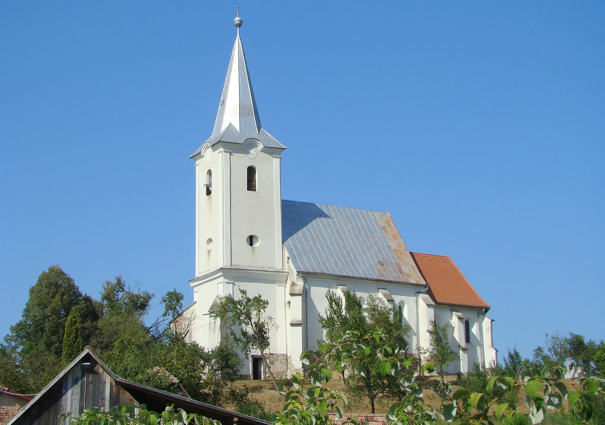 Photo showing: Unitarian church in Gălățeni, Mureş county, Romania