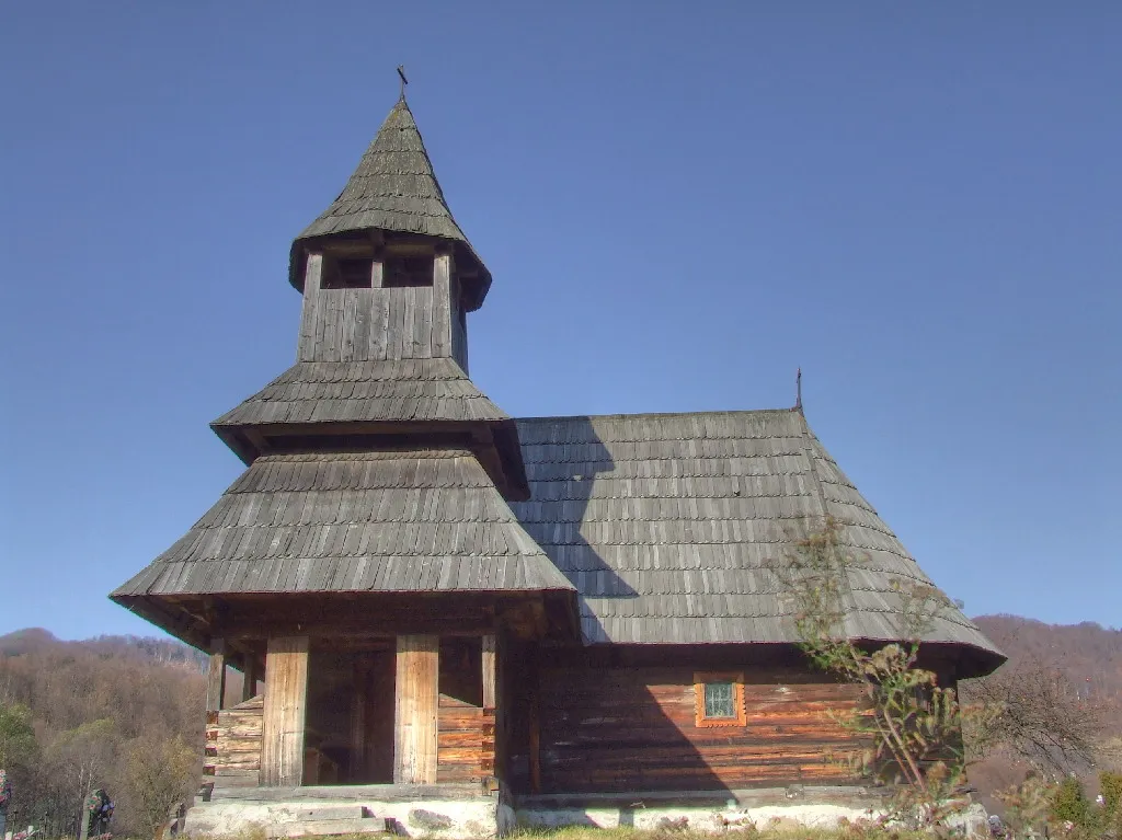 Photo showing: Biserica de lemn din Răstoliţa, judeţul Mureş.