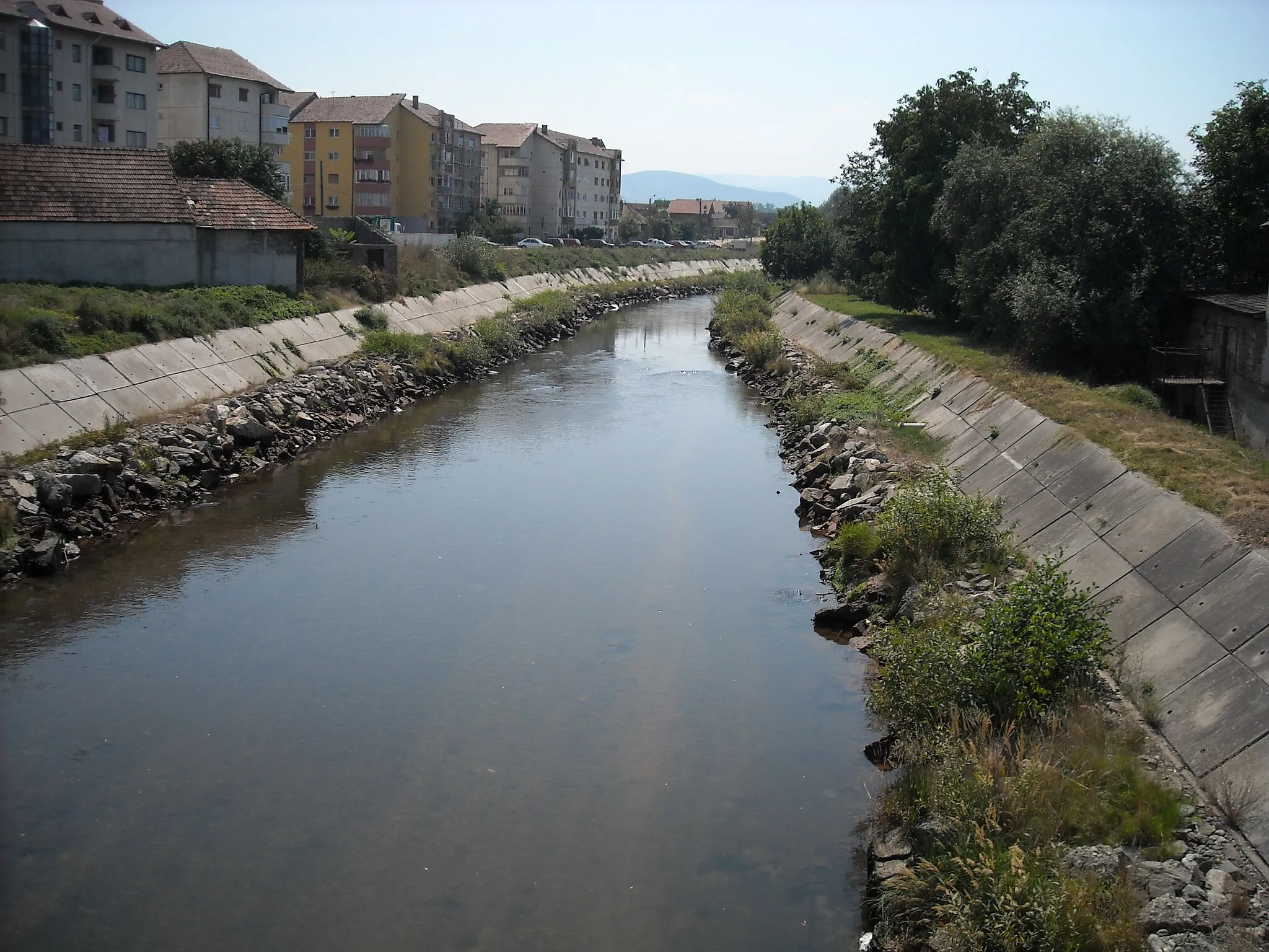 Photo showing: the river Sebeş at Sebeş