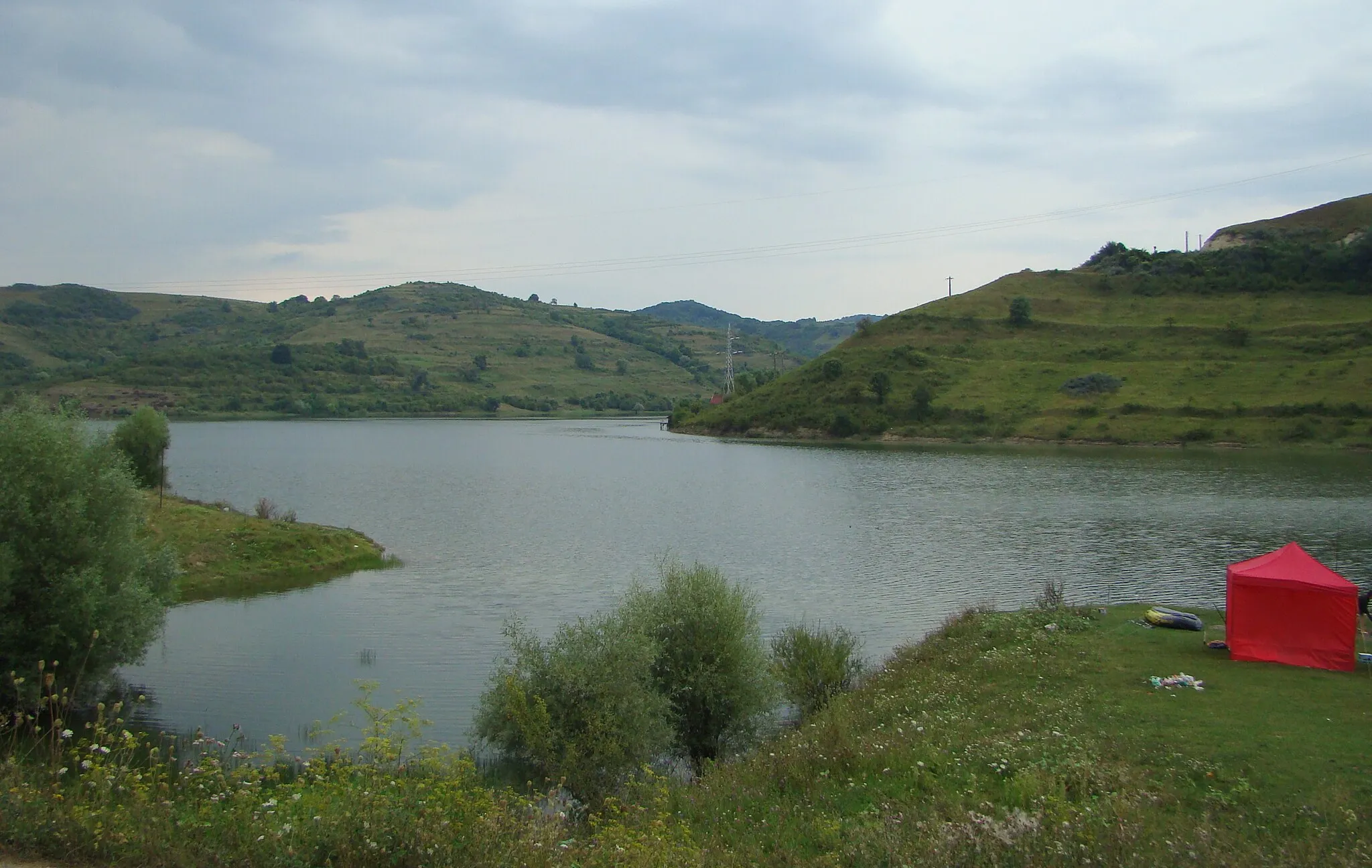 Photo showing: Bezid (Bözödi) Lake in Transylvania, Romania