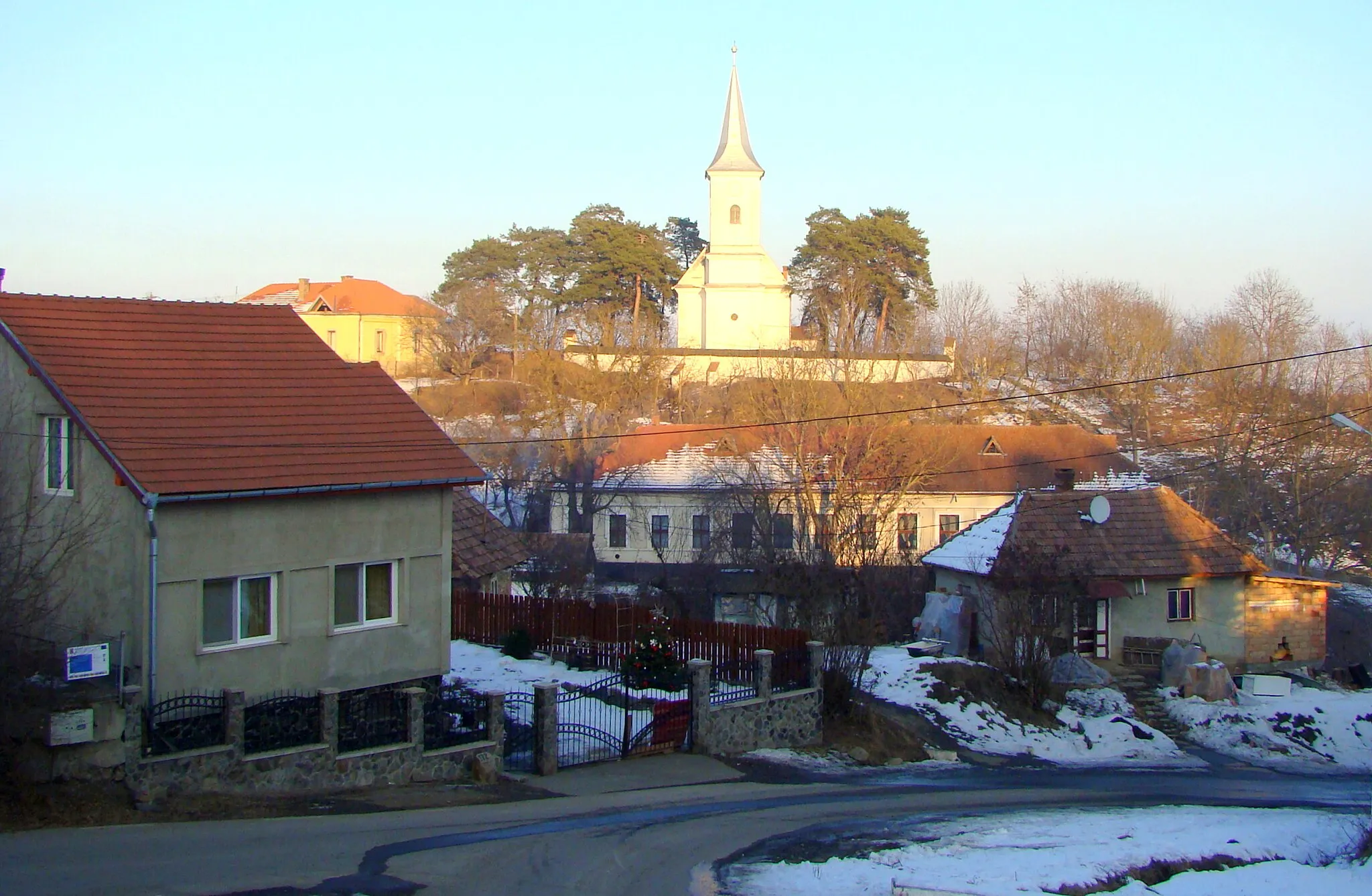 Photo showing: Biserica reformată, sat Voivodeni; comuna Voivodeni