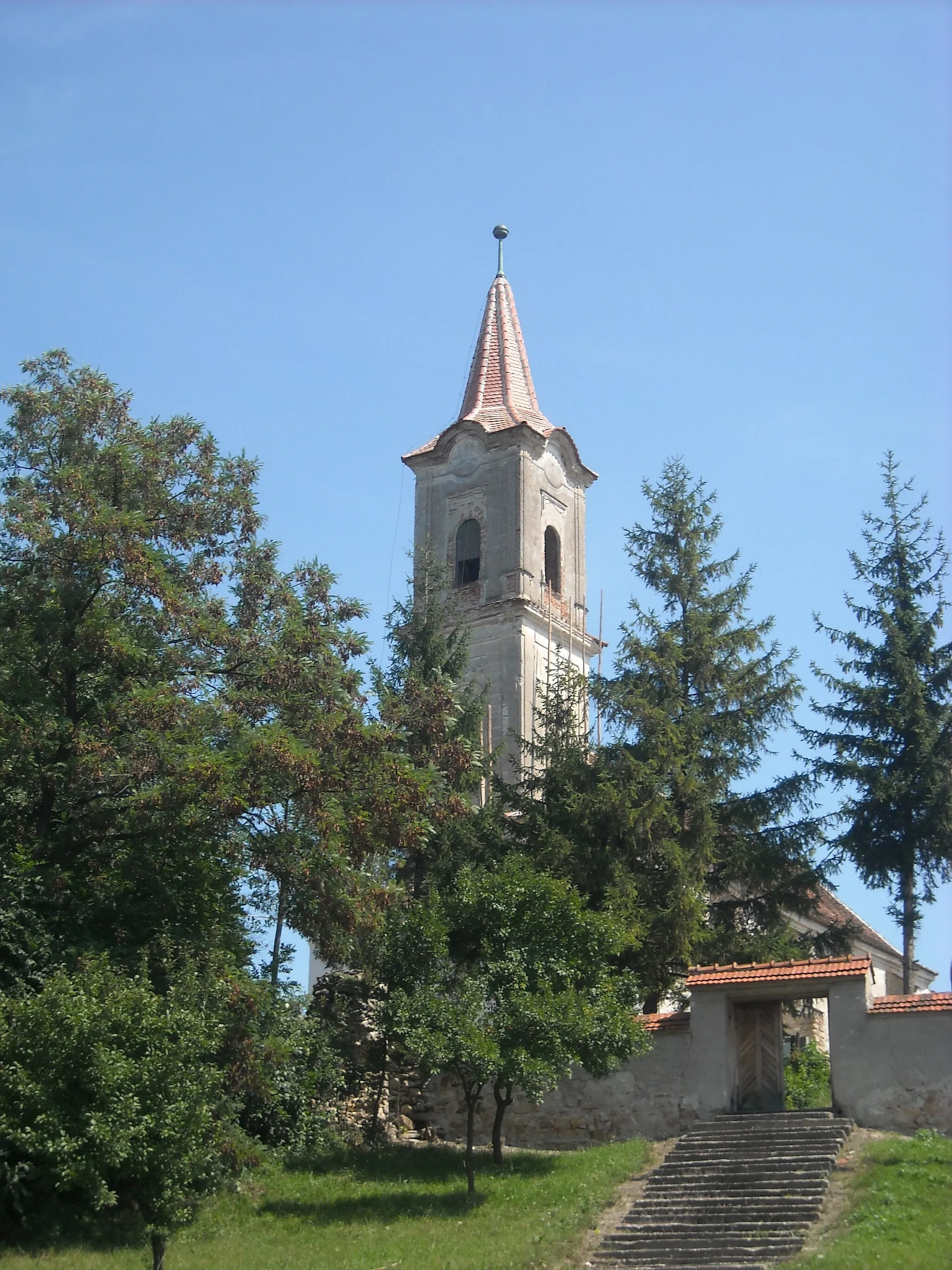 Photo showing: the Saxon Lutheran church in Romos (Rumes), Hunedoara County, Romania
