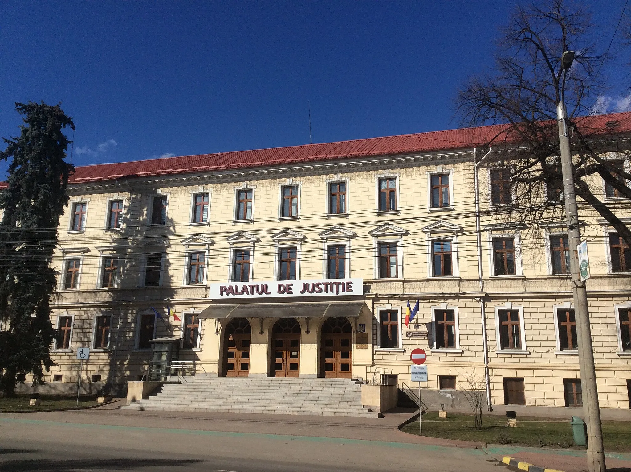 Photo showing: The Justice Palace in Suceava, Suceava County, Bukovina, northeastern Romania