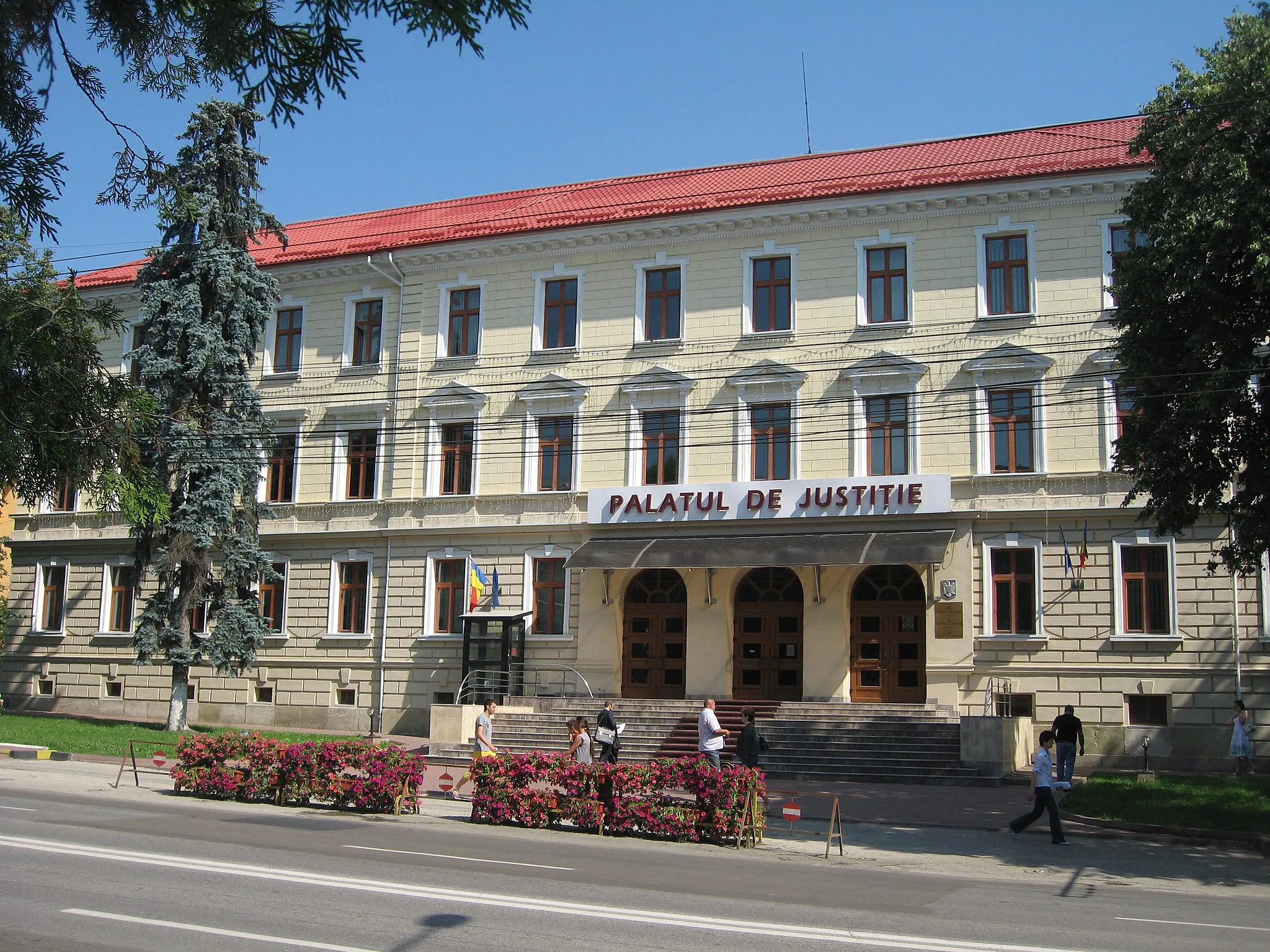 Photo showing: The Palace of Justice in Suceava.