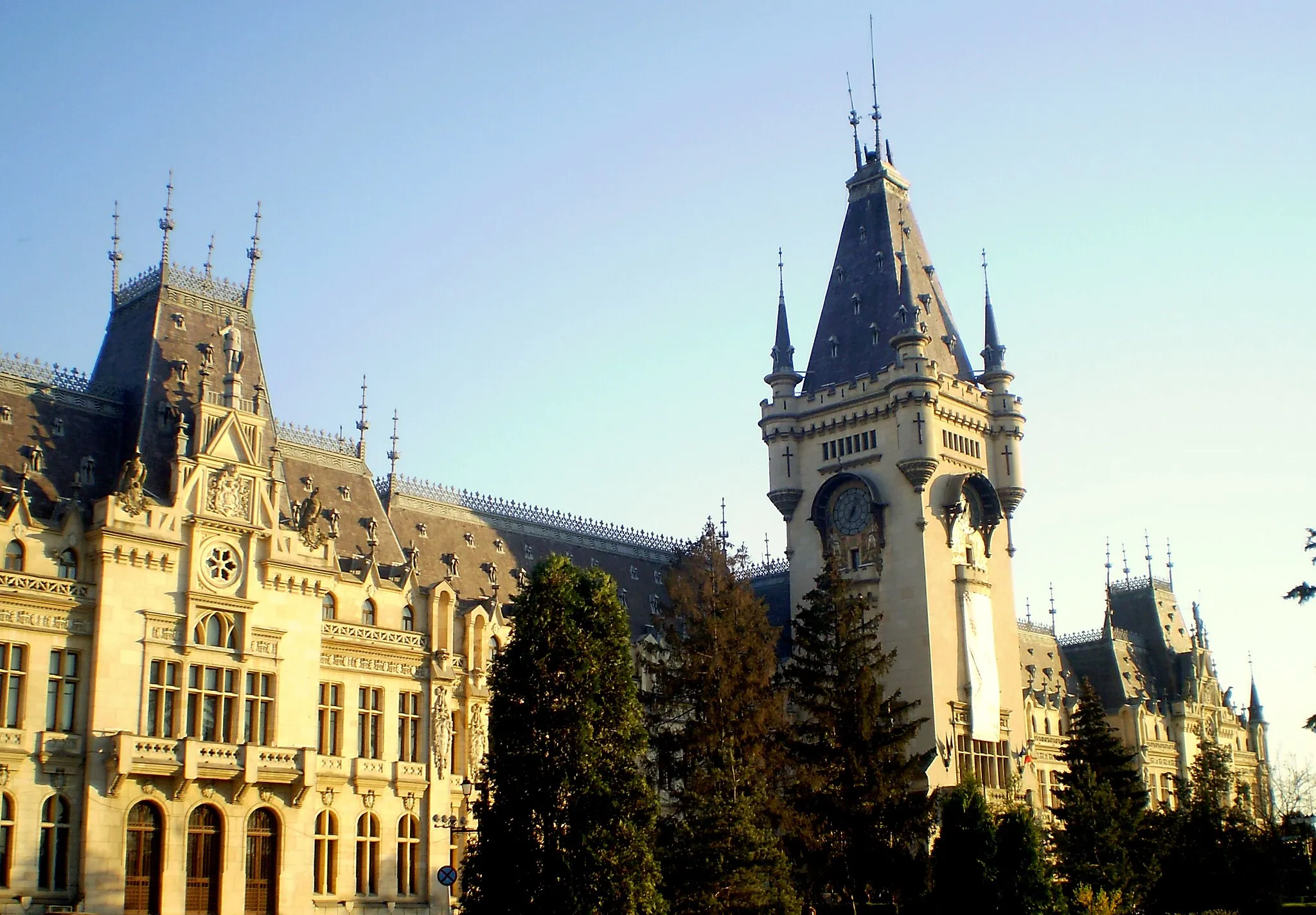 Photo showing: Iaşi , Palace of Culture , Iaşi, Romania
Română: Iaşi , Palatul Culturii , Iaşi , România