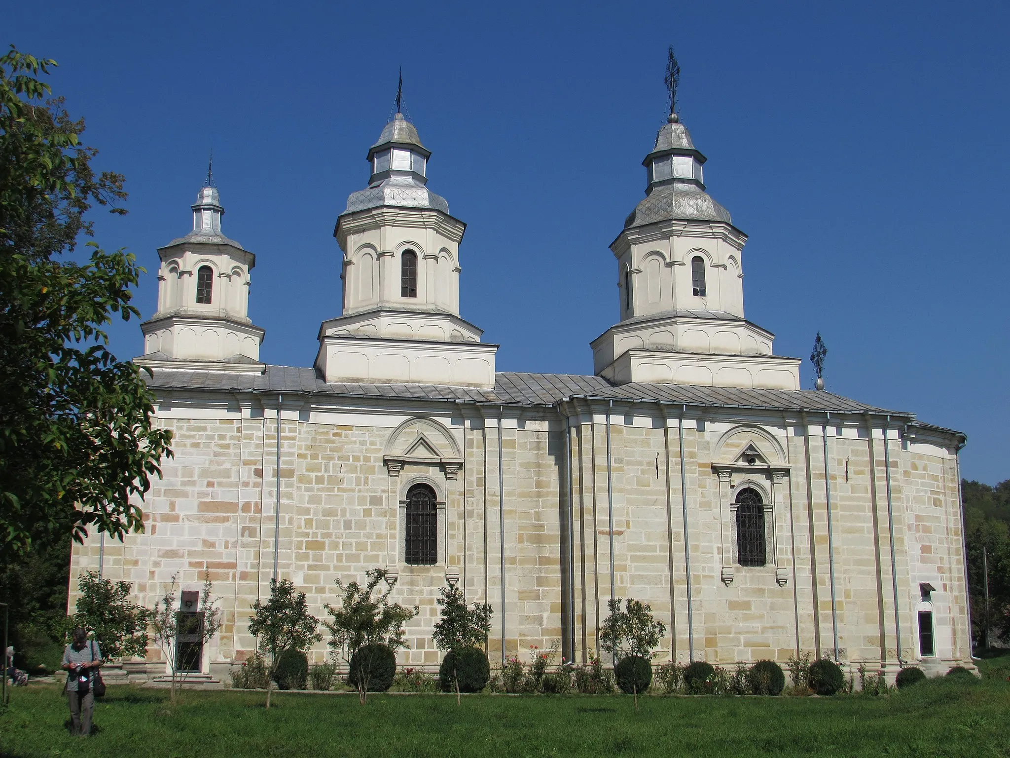 Photo showing: Fosta mănăstire Cașin

This is a photo of a historic monument in județul Bacău, classified with number BC-II-a-A-00856.