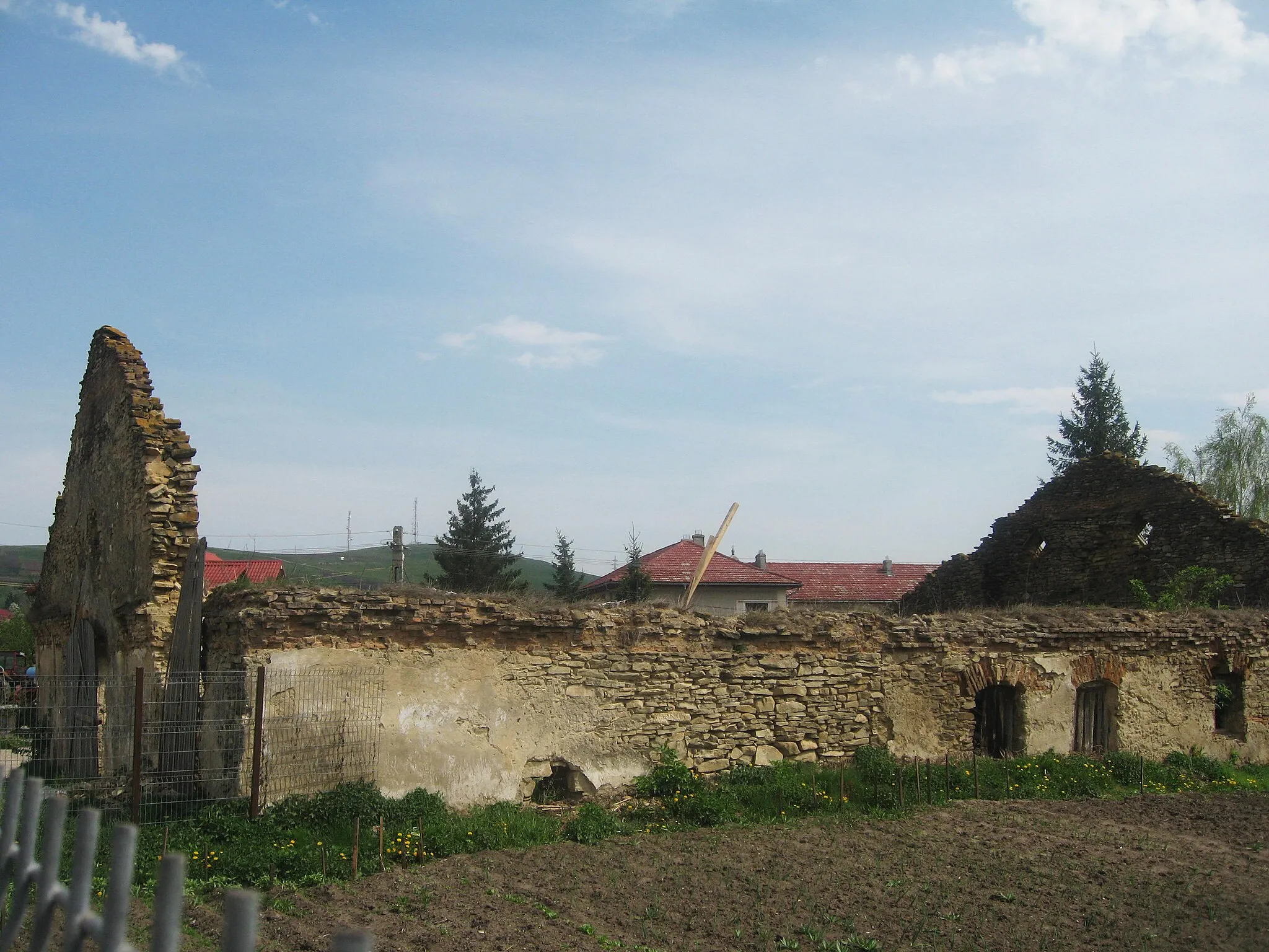 Photo showing: Hanul de la Șerbești