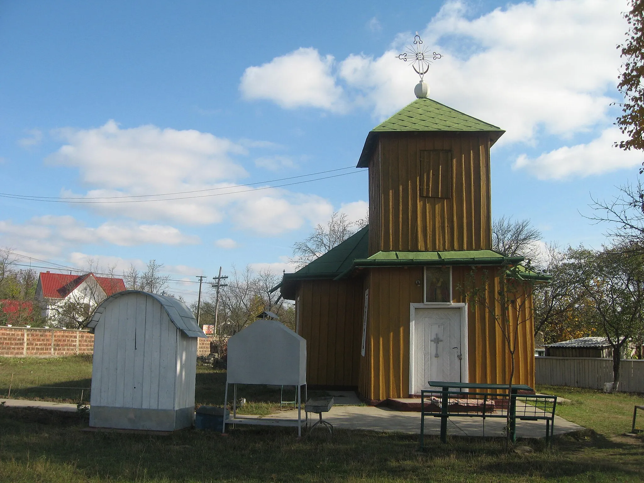 Photo showing: Biserica de lemn din Moreni