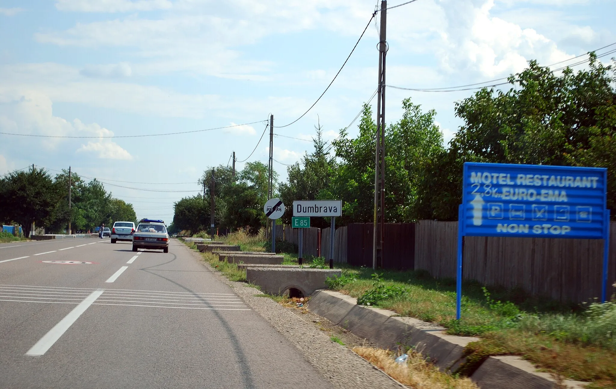 Photo showing: DN2 in Romania entering the village of Dumbrava, Iteşti commune, Bacău County, Romania