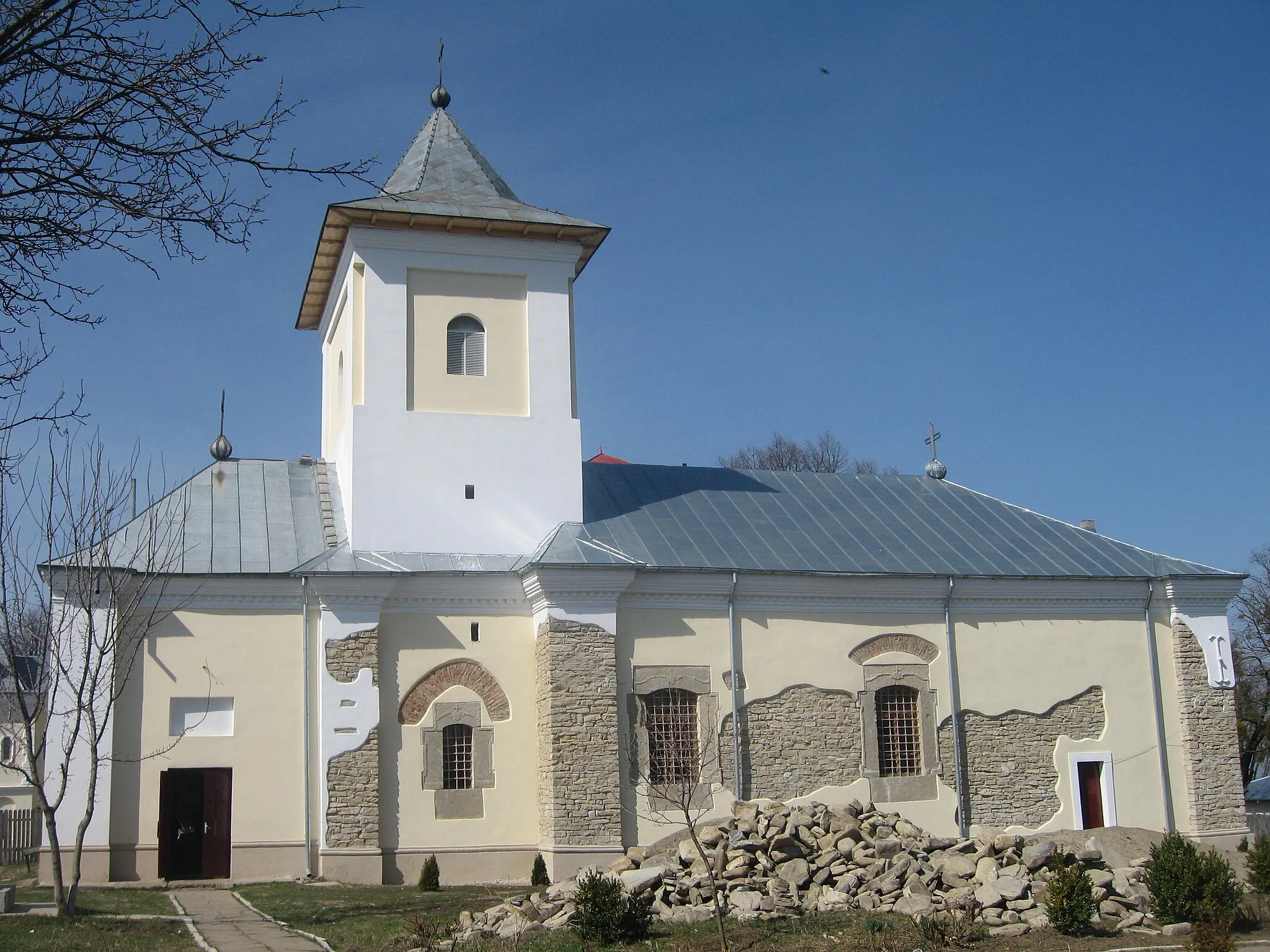 Photo showing: Biserica Sf. Voievozi din Popești, jud. Iași, România